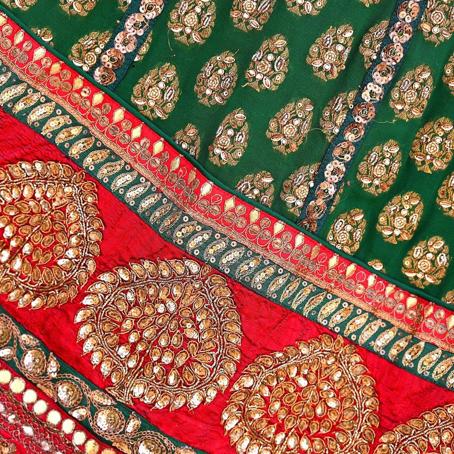 Indian Heavy Red & Green Pure Georgette Silk/Net Hand Embroidered Lehenga 2pcs Set By Designer Sabyasachi Bridal Wear