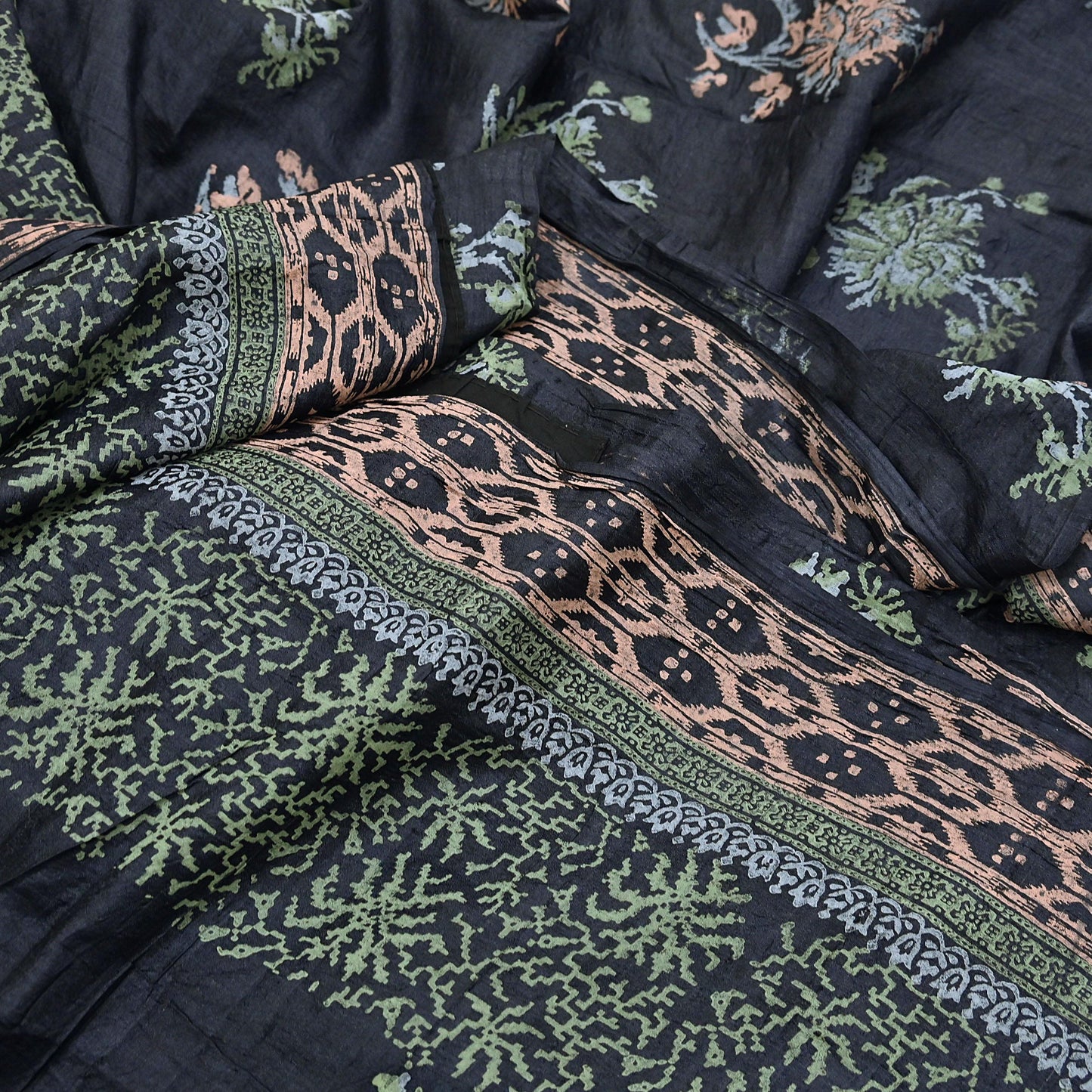 Indian Vintage Sari Black 100% Pure Tussar Silk Hand Painted Sarees 5yd Sewing Craft Fabric Dress Making Soft Woven Border Upcycle Quilting