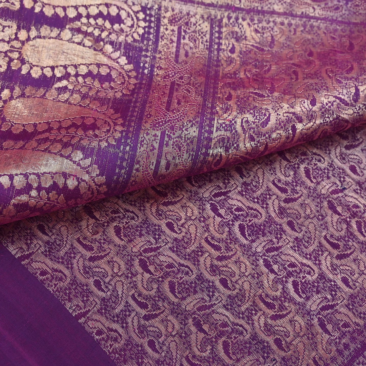 Indian Vintage Sari Purple Heavy Pure Satin Silk Woven Banarasi Tanchoi Saree 5Yd Ethnic Craft Fabric Upcycle Bridal Heavy Sarees