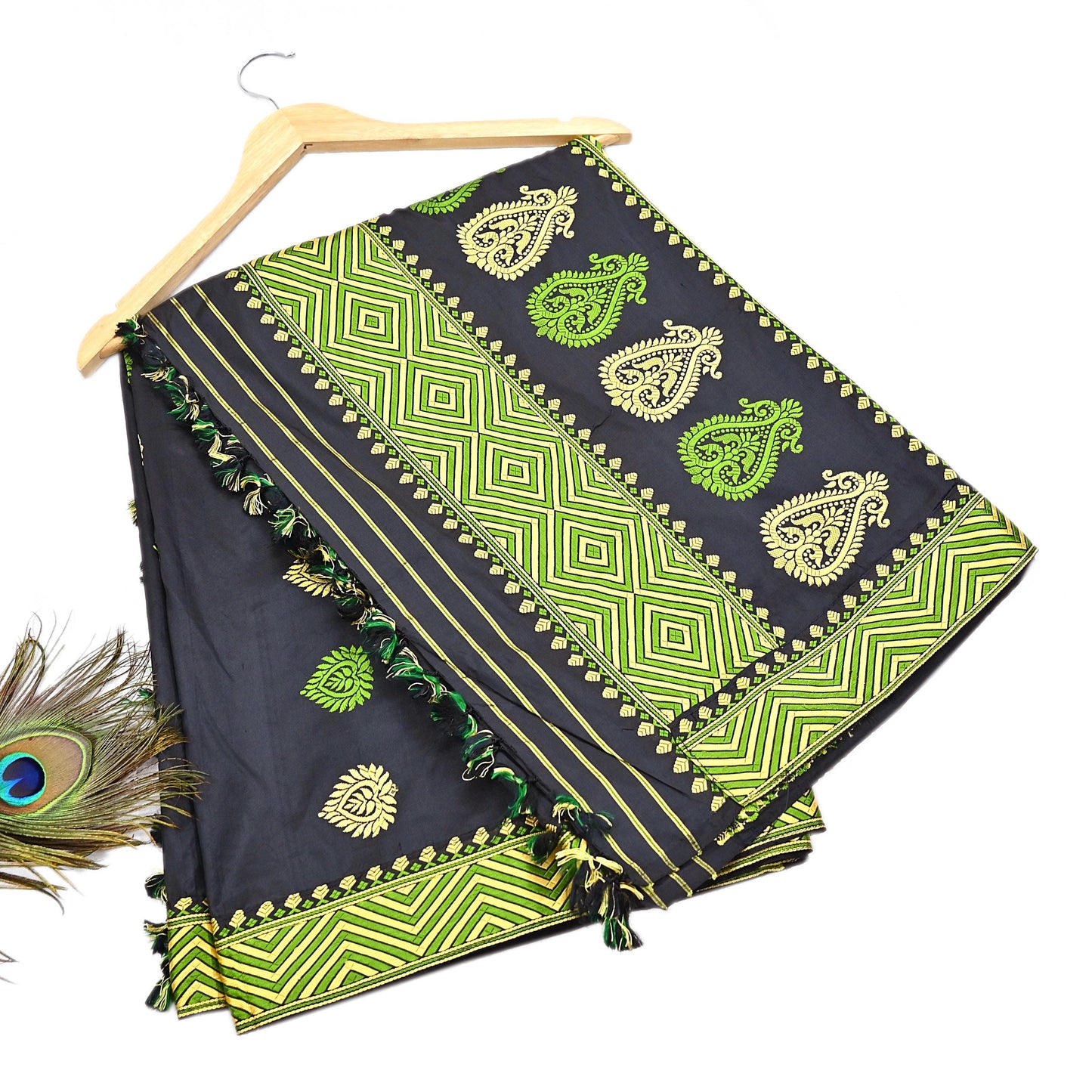 Indian Black Pat Silk Mekhela Chador Set Handwoven Assamese Traditional Wear Vintage 2-Piece Mekhela Sador