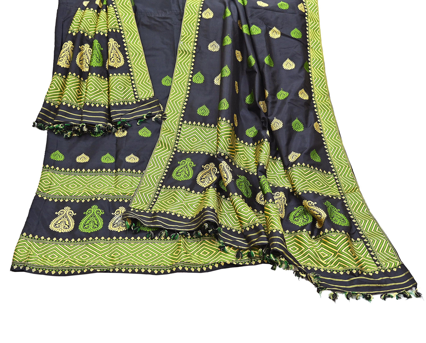 Indian Black Pat Silk Mekhela Chador Set Handwoven Assamese Traditional Wear Vintage 2-Piece Mekhela Sador