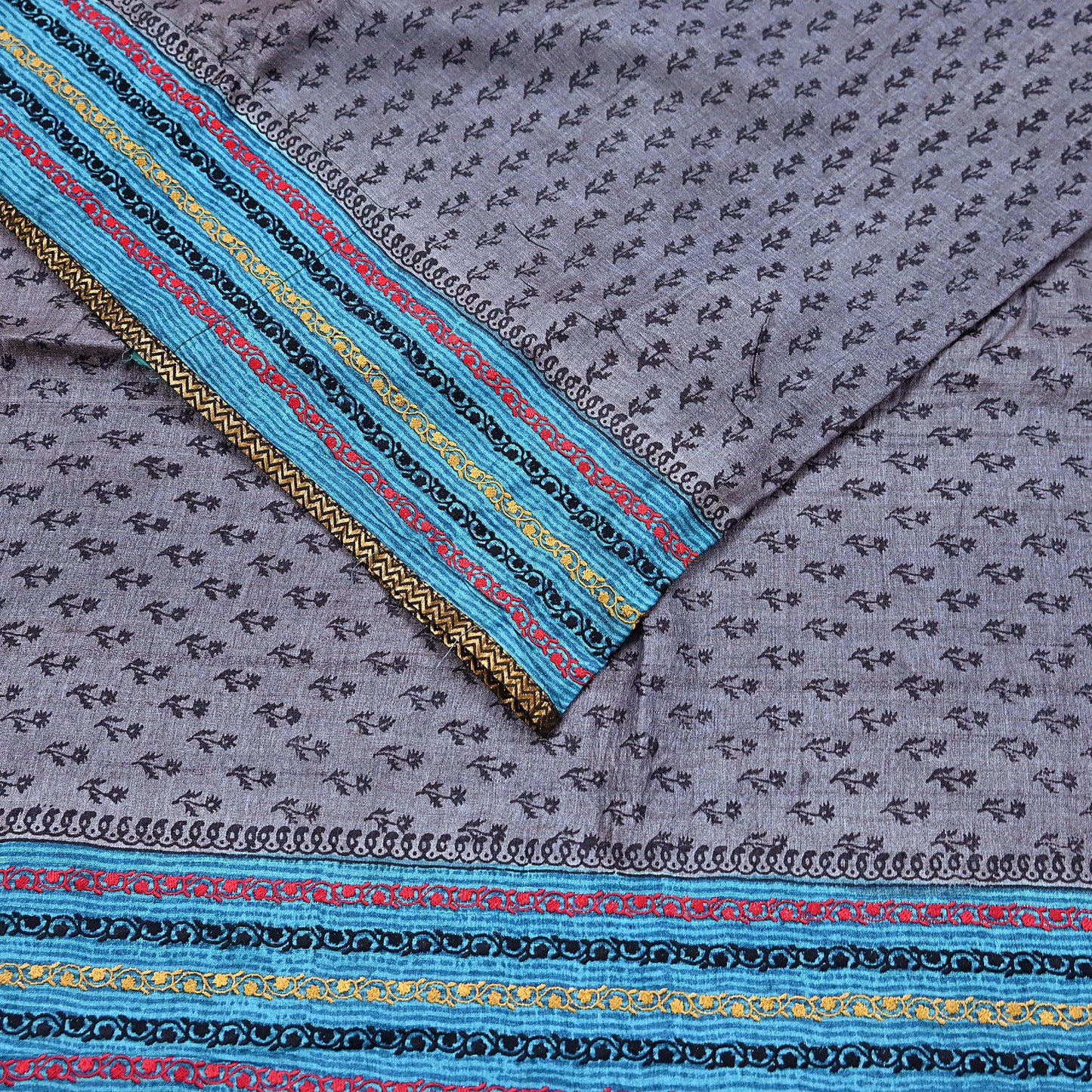 Indian Vintage Saree Gray Pure Khadi Silk Handloom Hand Beaded Sari Fabric 5yard Ethnic Dressmaking Crafting Upcycle Quilting