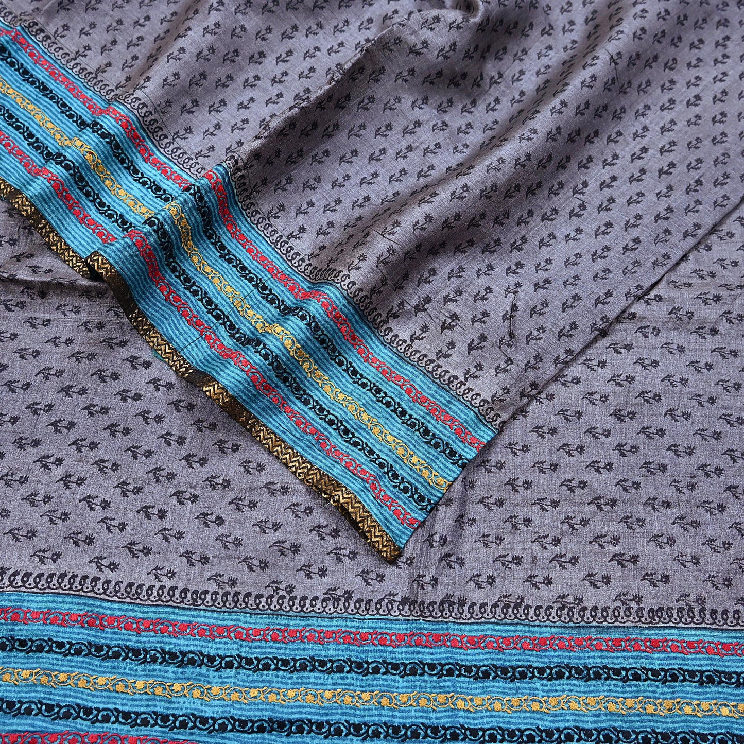 Indian Vintage Saree Gray Pure Khadi Silk Handloom Hand Beaded Sari Fabric 5yard Ethnic Dressmaking Crafting Upcycle Quilting
