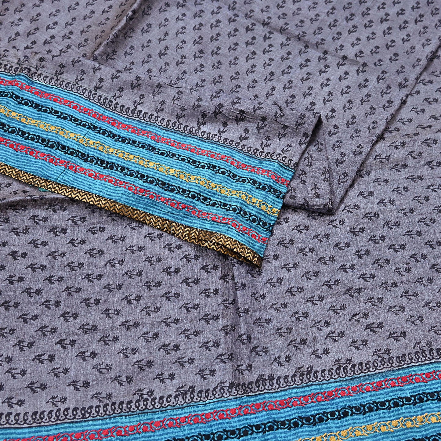 Indian Vintage Saree Gray Pure Khadi Silk Handloom Hand Beaded Sari Fabric 5yard Ethnic Dressmaking Crafting Upcycle Quilting