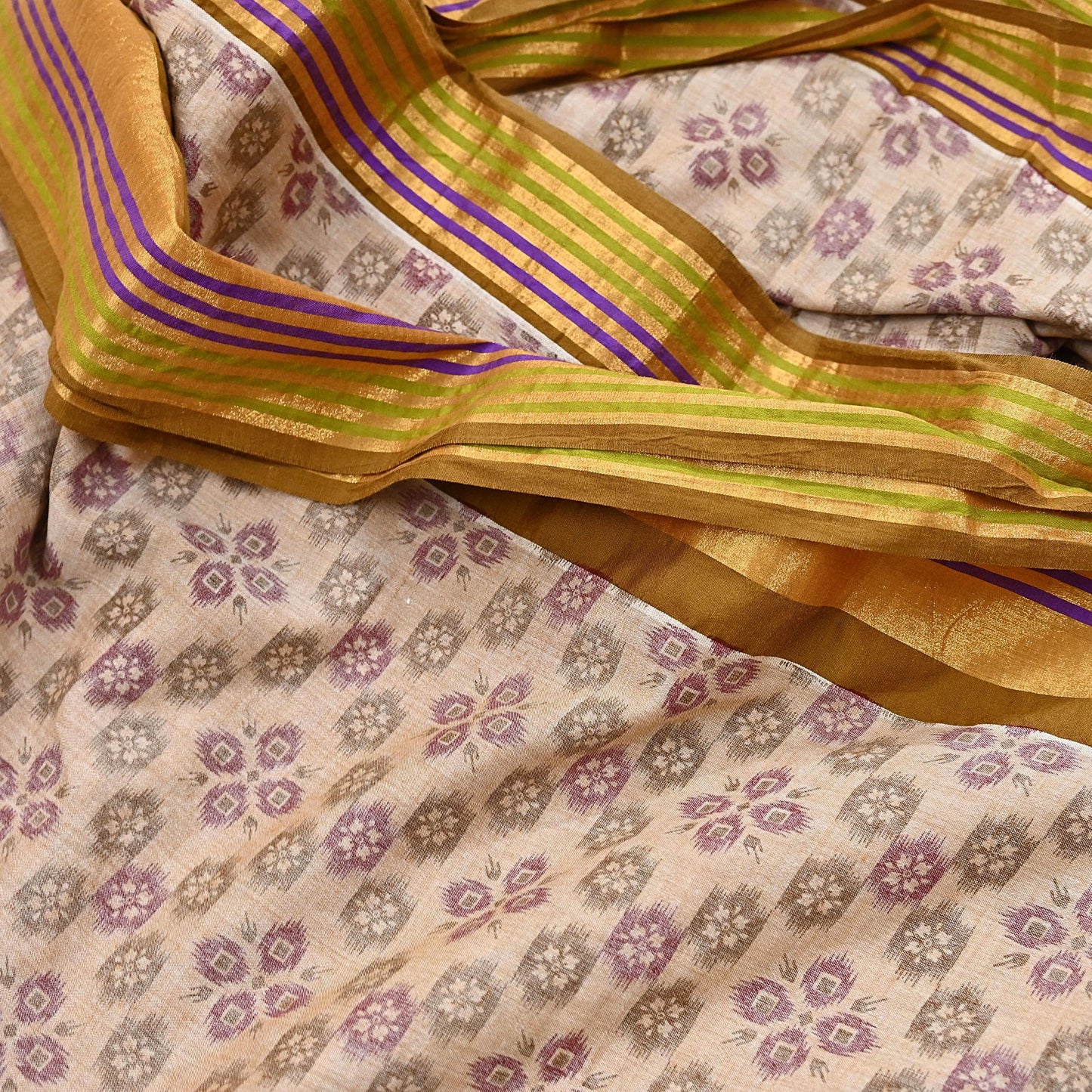 Indian Vintage Sari Beige Printed Pure Cotton Sarees Craft Fabric 5Yd Soft Sewing Sarong Wrap Boho Floral Quilting Dress making zari border