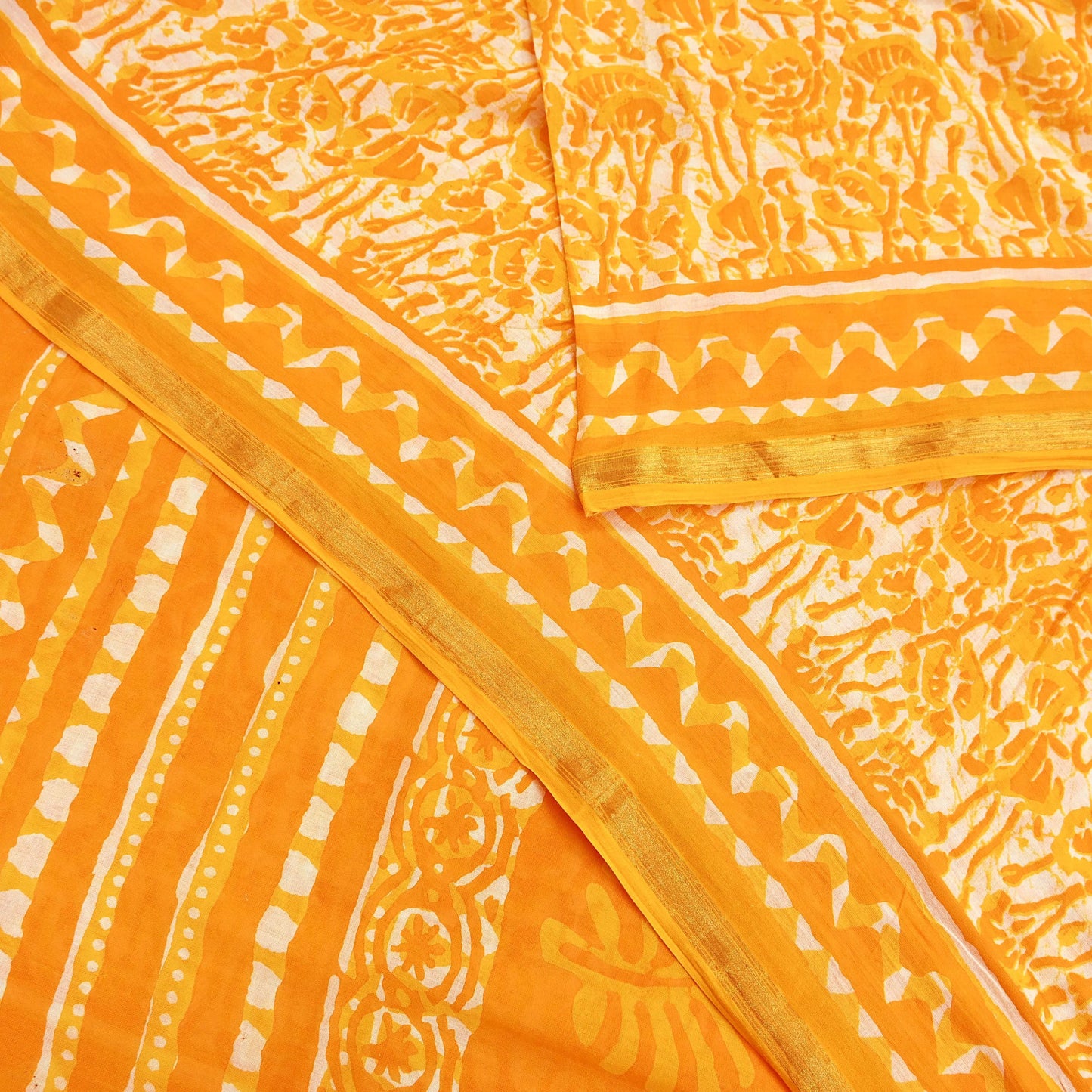 Indian Vintage Sari Yellow & white Batik Printed Pure Cotton Saree Craft Fabric 5Yd Sewing Soft Sarong Wrap Boho Dress Making Quilting