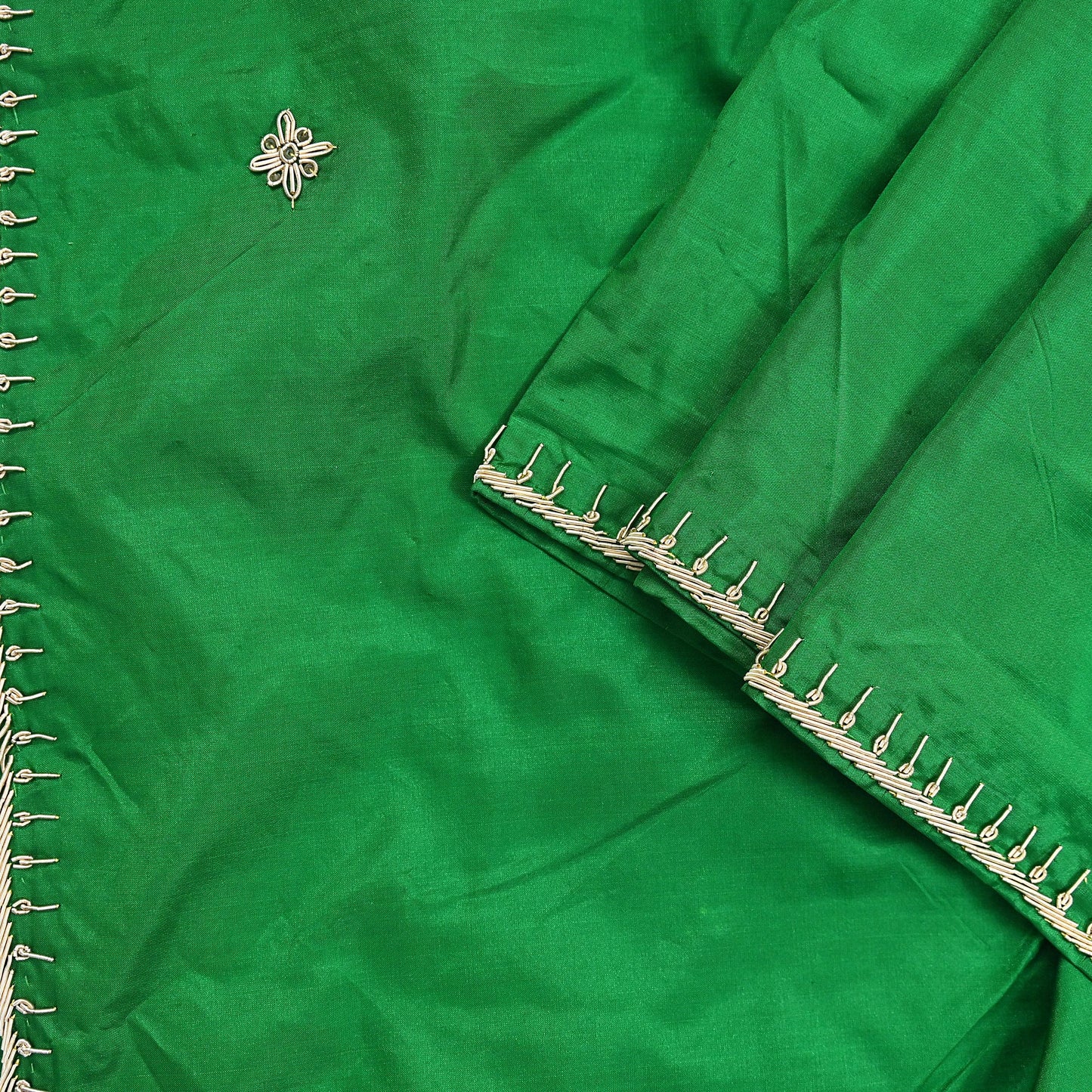 Indian Vintage Dupatta Green Pure Silk Long Stole Hand Embroidered Scarves Floral Design Stole Veil Wrap Zardozi/ dabka