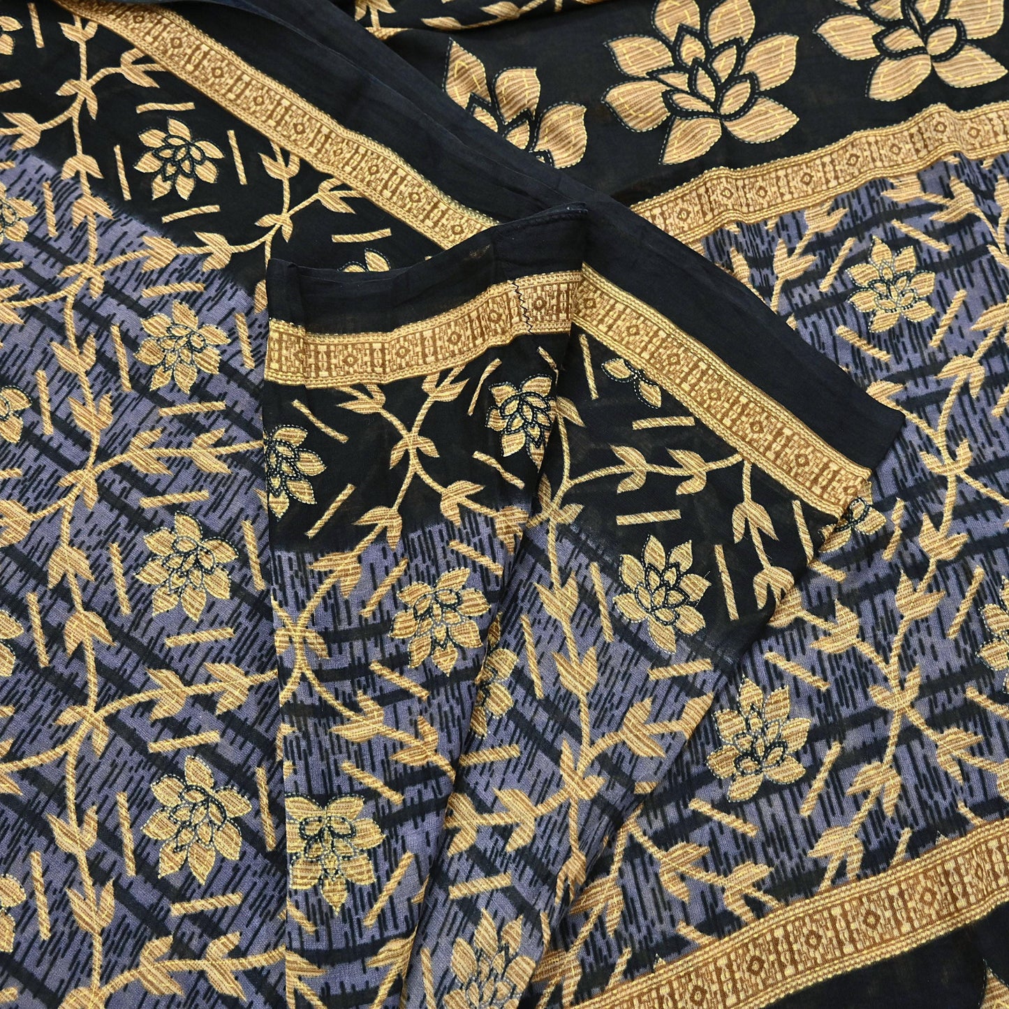 Indian Vintage Sari Black & Purple Pure Cotton Printed Sarees Craft Fabric Soft 5Yd Sarong Wrap Boho Fabric Kimono Quilting Crafting Upcycle