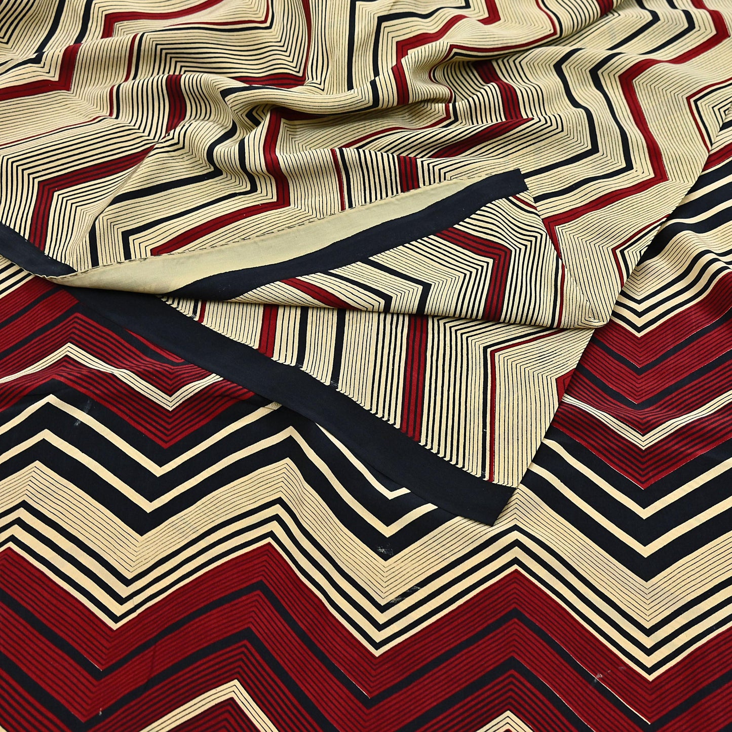 Indian Vintage Sari Beige & Black Pure Crepe Silk Printed Saree 5yard Sewing Floral Soft Craft Fabric Wrap Crafting Quilting Upcycle