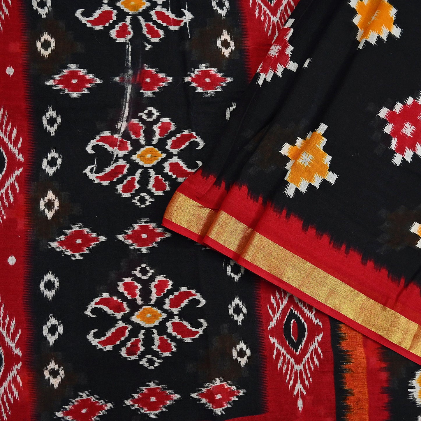 Indian Vintage Sari Black & Red Printed Pure Cotton Sarees Craft Fabric 5Yd Soft Sewing Sarong Wrap Boho Floral Quilting Dress making