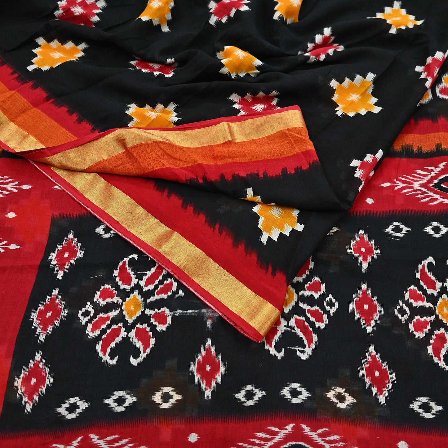 Indian Vintage Sari Black & Red Printed Pure Cotton Sarees Craft Fabric 5Yd Soft Sewing Sarong Wrap Boho Floral Quilting Dress making