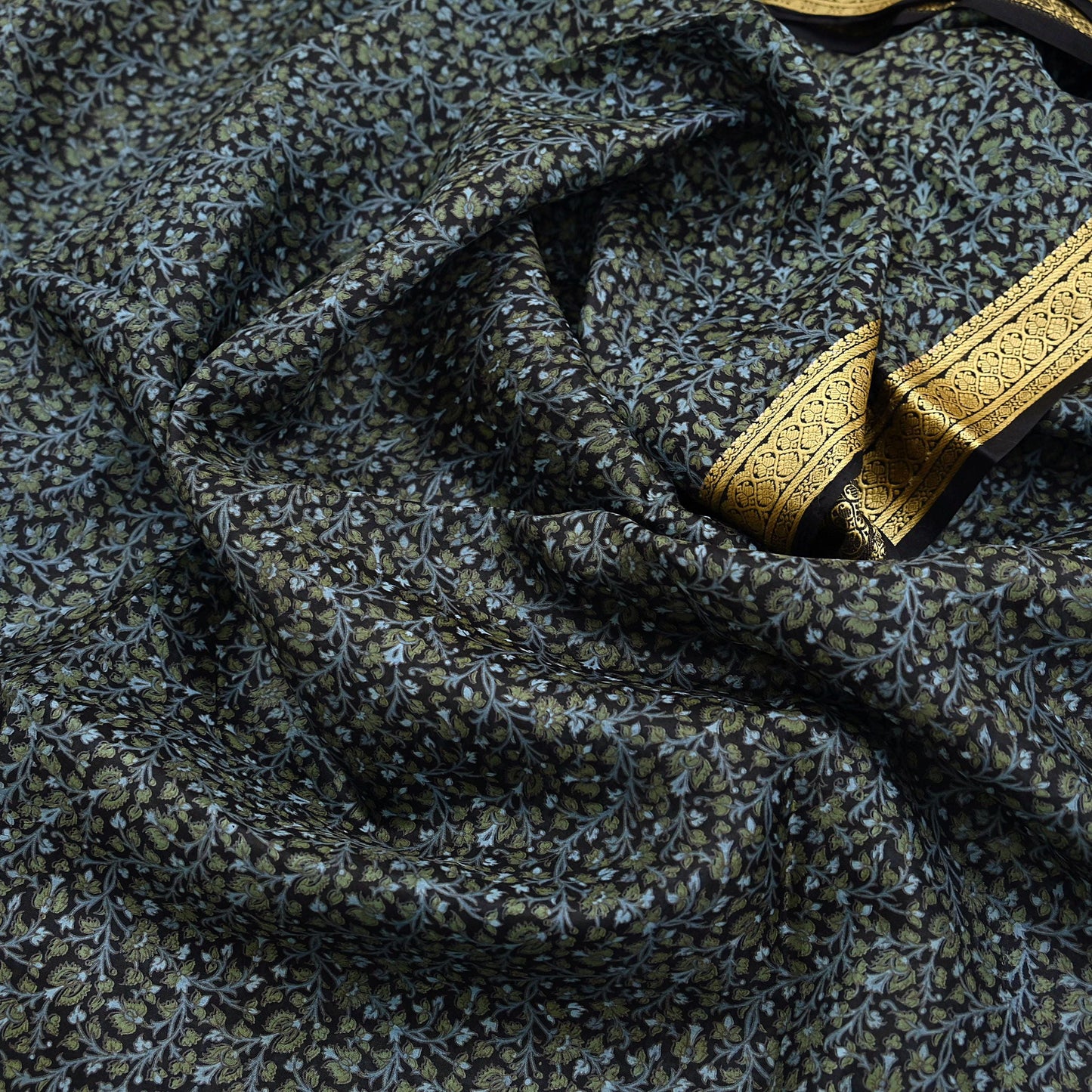 Indian Vintage Sari Black 100% Pure Silk Printed Sarees 5yd Sewing Craft Fabric Dress Making Soft Woven Border Upcycle Quilting