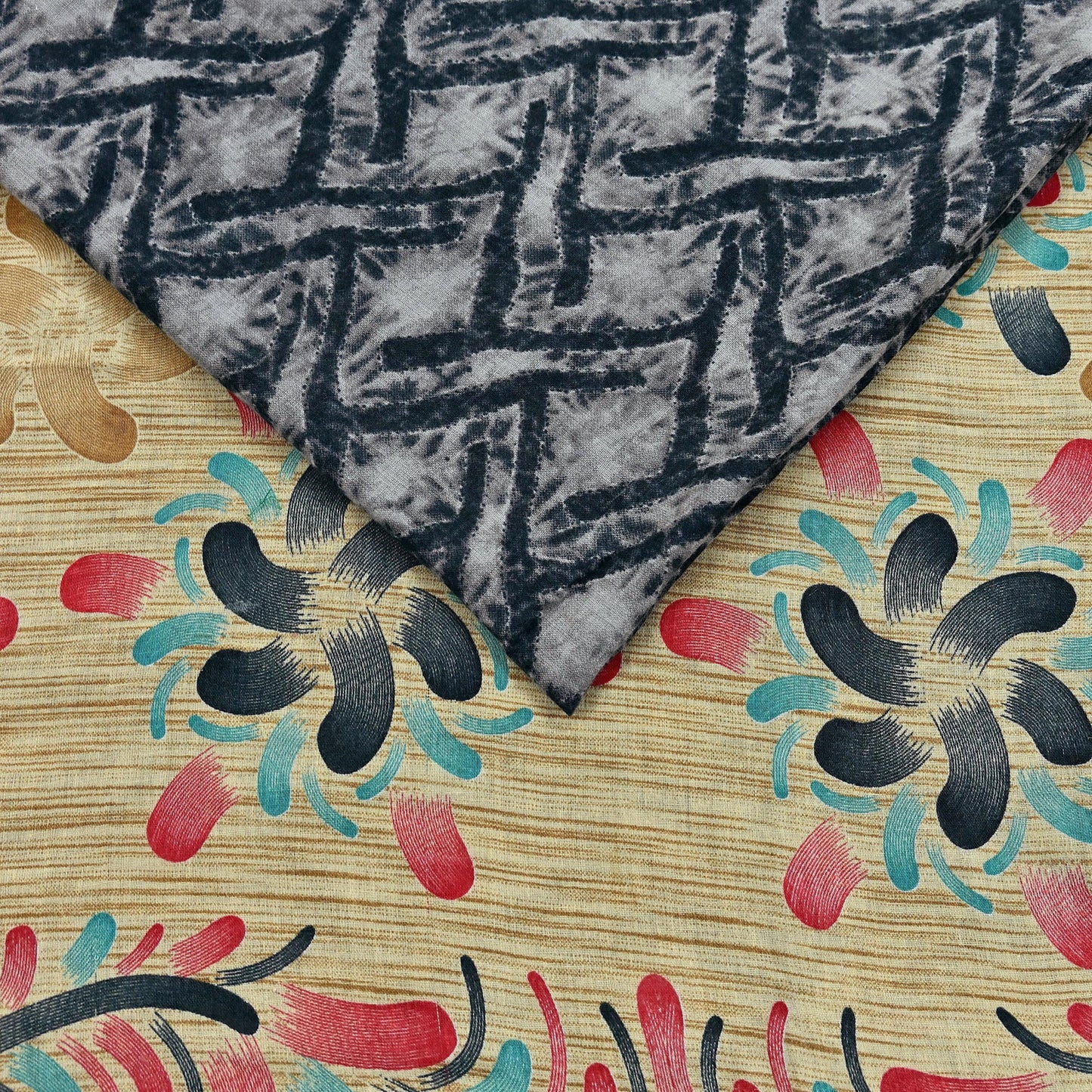 Indian Vintage Sari Gray & Black Printed 100% Pure Cotton Sarees Craft Fabric 5Yd Sewing Sarong Wrap Boho Floral Dress Making Crafting Soft