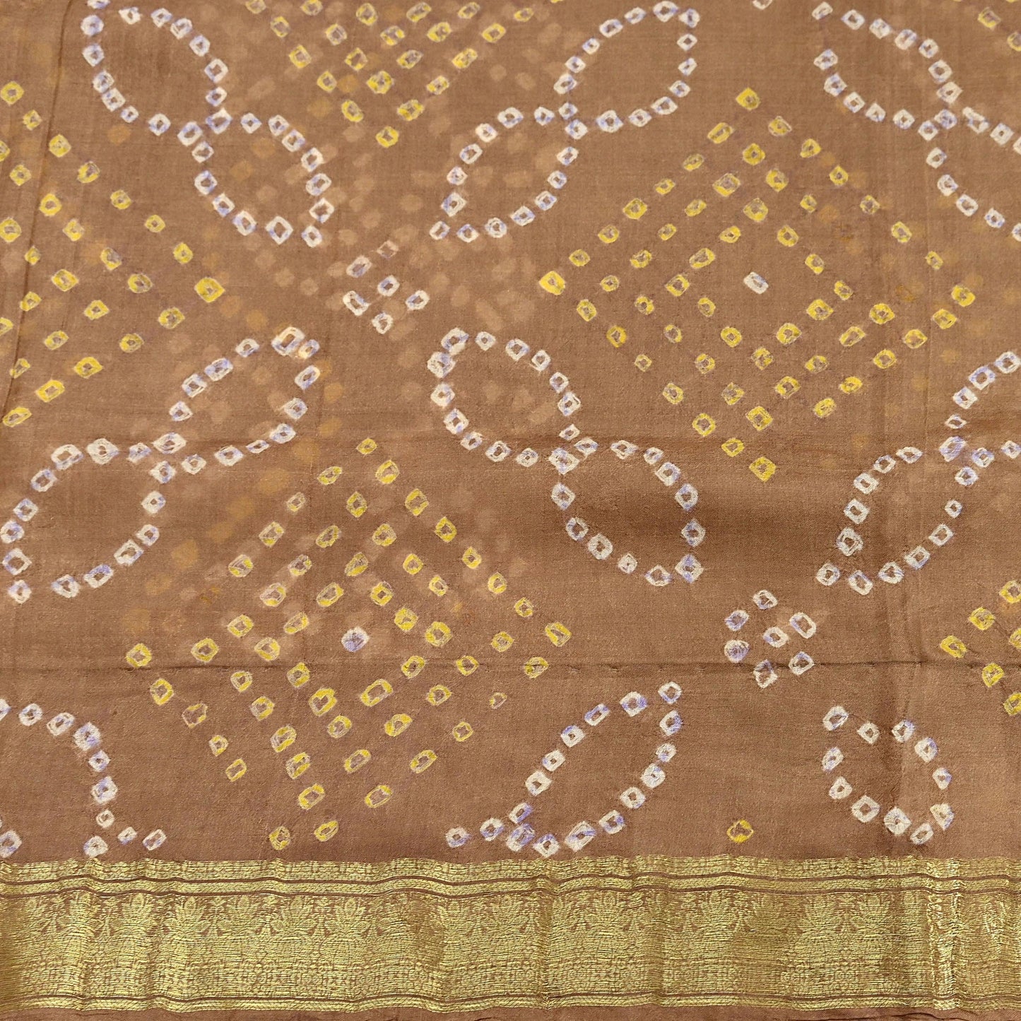 Indian Vintage Sari Beige Pure Silk Bandhani Printed Sarees Fabric 5yd Floral Sewing Traditional Culture Sari Ethnic Fabric Zari