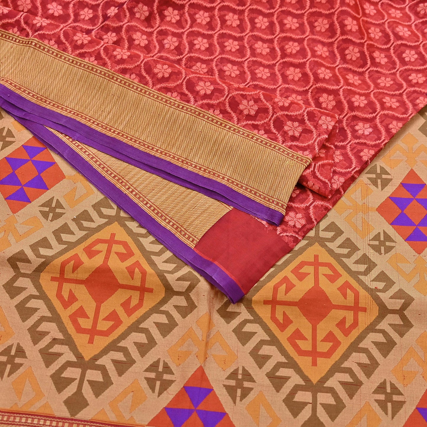 Indian Vintage Sarees Red Pure Organza Silk Hand Woven Sari 5yd Ethnic Floral Craft Fabric Dress making Upcycle Crafting Quilting Zari