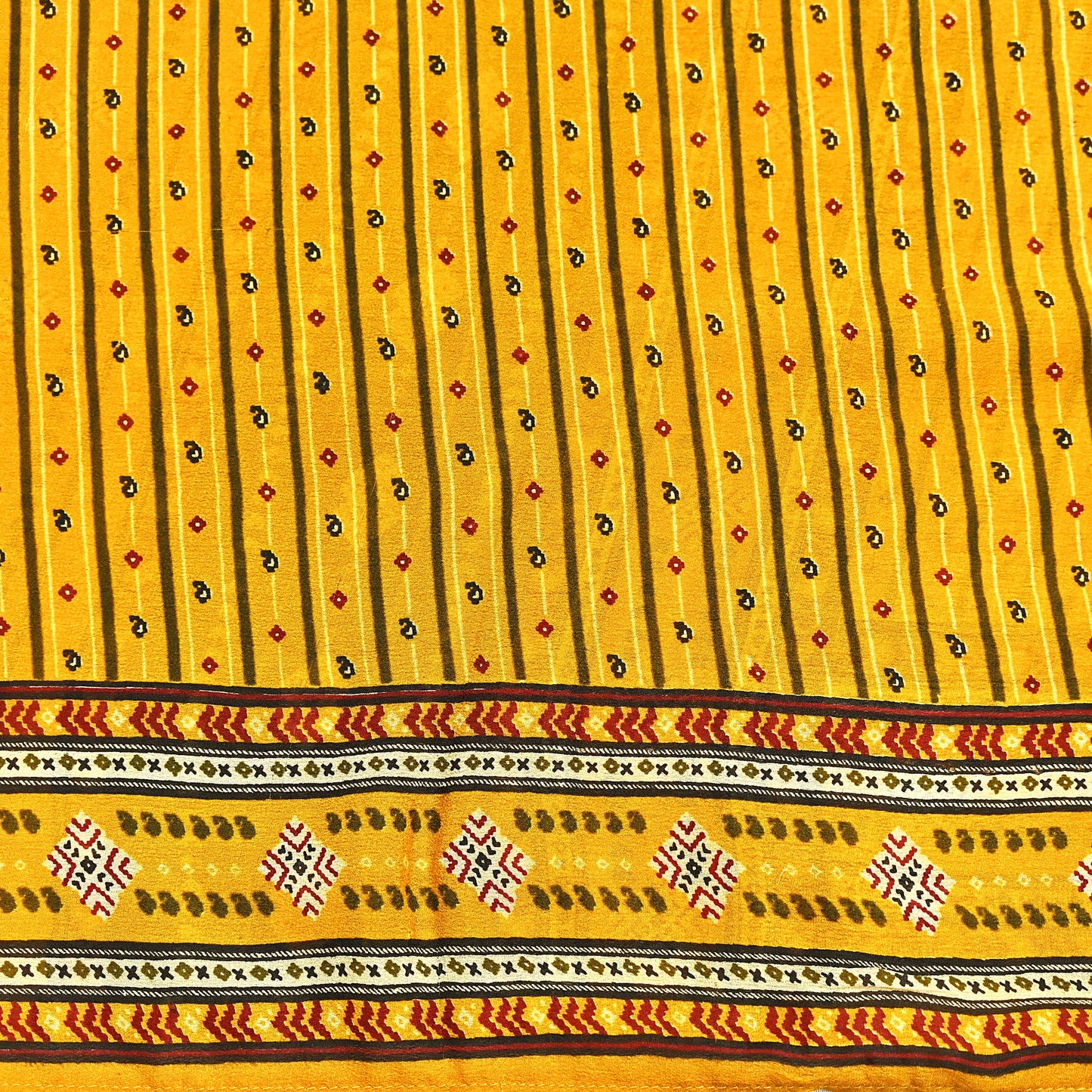 Indian Vintage Sari Yellow 100% Pure Silk Printed Sarees 6yd Sewing Craft Fabric Dress Making Soft Woven Border Upcycle Quilting