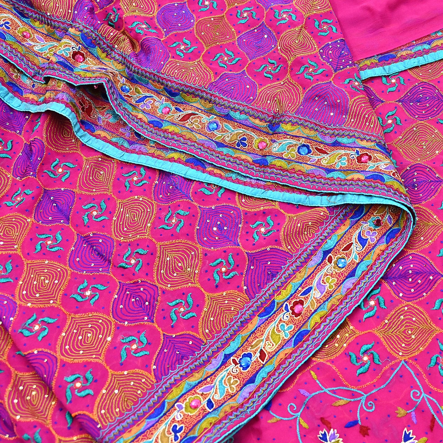Indian Vintage Sari Rani Pink Pure Georgette Silk Hand Embroidered Sarees Ethnic Fabric 5Yd Sewing Soft Ethnic Glass Beaded Wedding Sarees