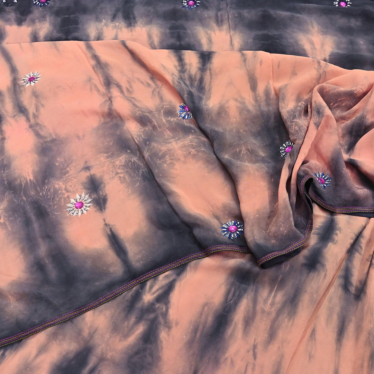 Indian Vintage Saree Peach & Black Pure Crepe Silk Hand Embroidered Tie-Dye Sari Fabric 5yard Sewing Craft Fabric Dressmaking Crafting Zari
