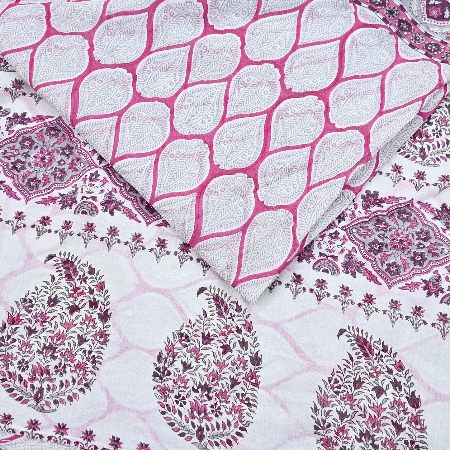 Indian Vintage Sari White & Pink Printed Pure Cotton Sarees Craft Fabric 5Yd Sewing Sarong Wrap Boho Floral Quilting Dress making