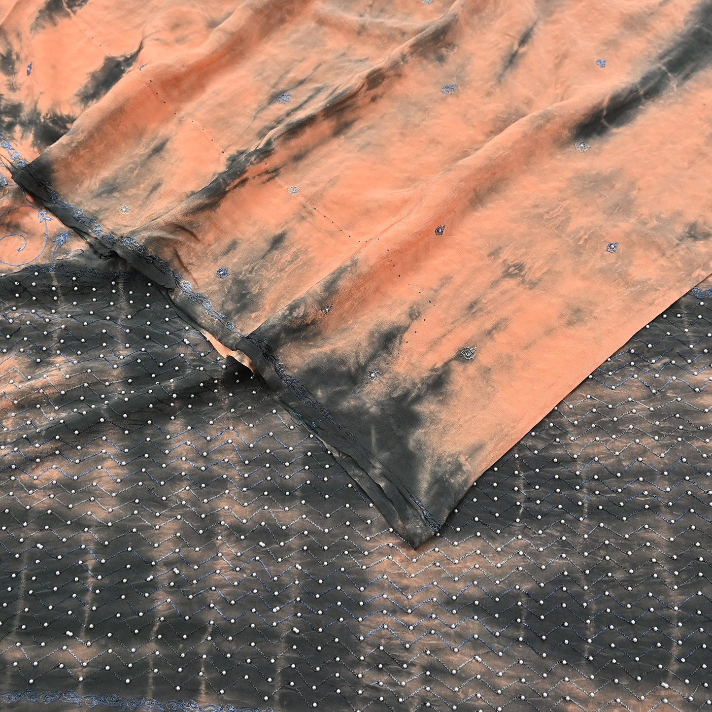 Indian Vintage Saree Peach & Black Pure Crepe Silk Hand Embroidered Tie-Dye Sari Fabric 5yard Sewing Craft Fabric Dressmaking Crafting Zari