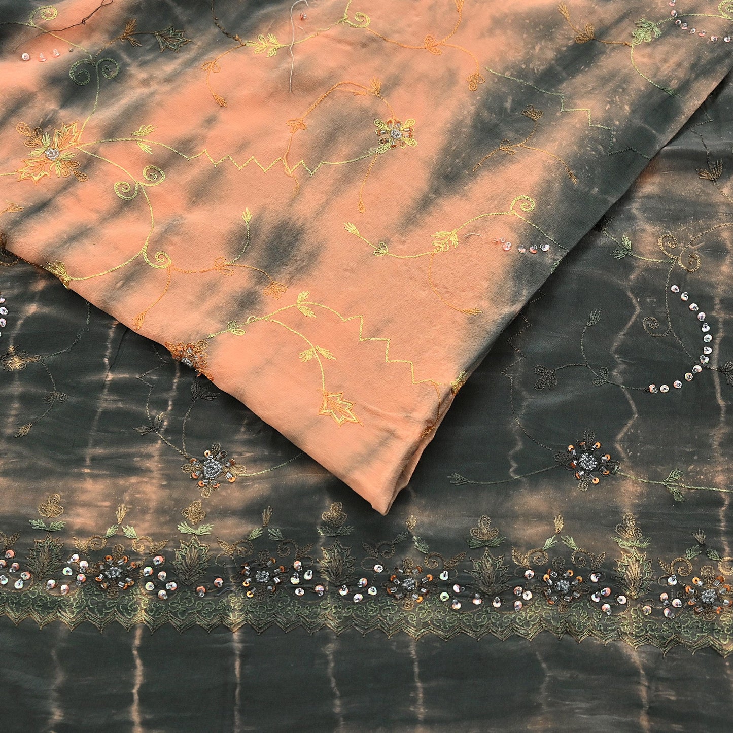 Indian Vintage Saree Peach & Black Pure Crepe Silk Hand Embroidered Tie-Dye Sari Fabric 5yard Sewing Craft Fabric Dressmaking Crafting Zari