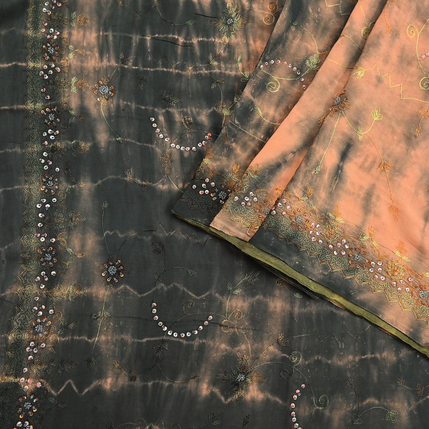Indian Vintage Saree Peach & Black Pure Crepe Silk Hand Embroidered Tie-Dye Sari Fabric 5yard Sewing Craft Fabric Dressmaking Crafting Zari
