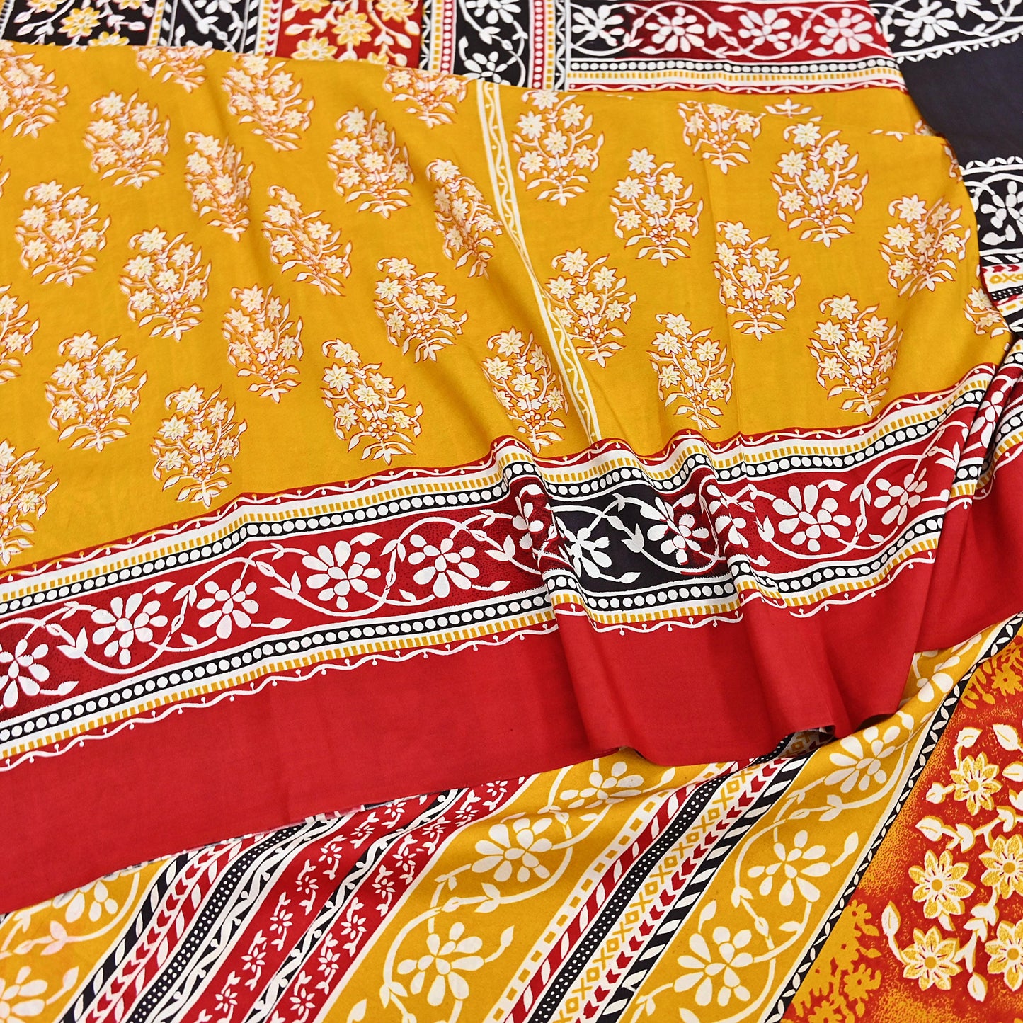 Indian Vintage Sari Yellow 100% Pure Silk Printed Sarees 5yd Sewing Craft Fabric Dress Making Soft Woven Border Upcycle Quilting