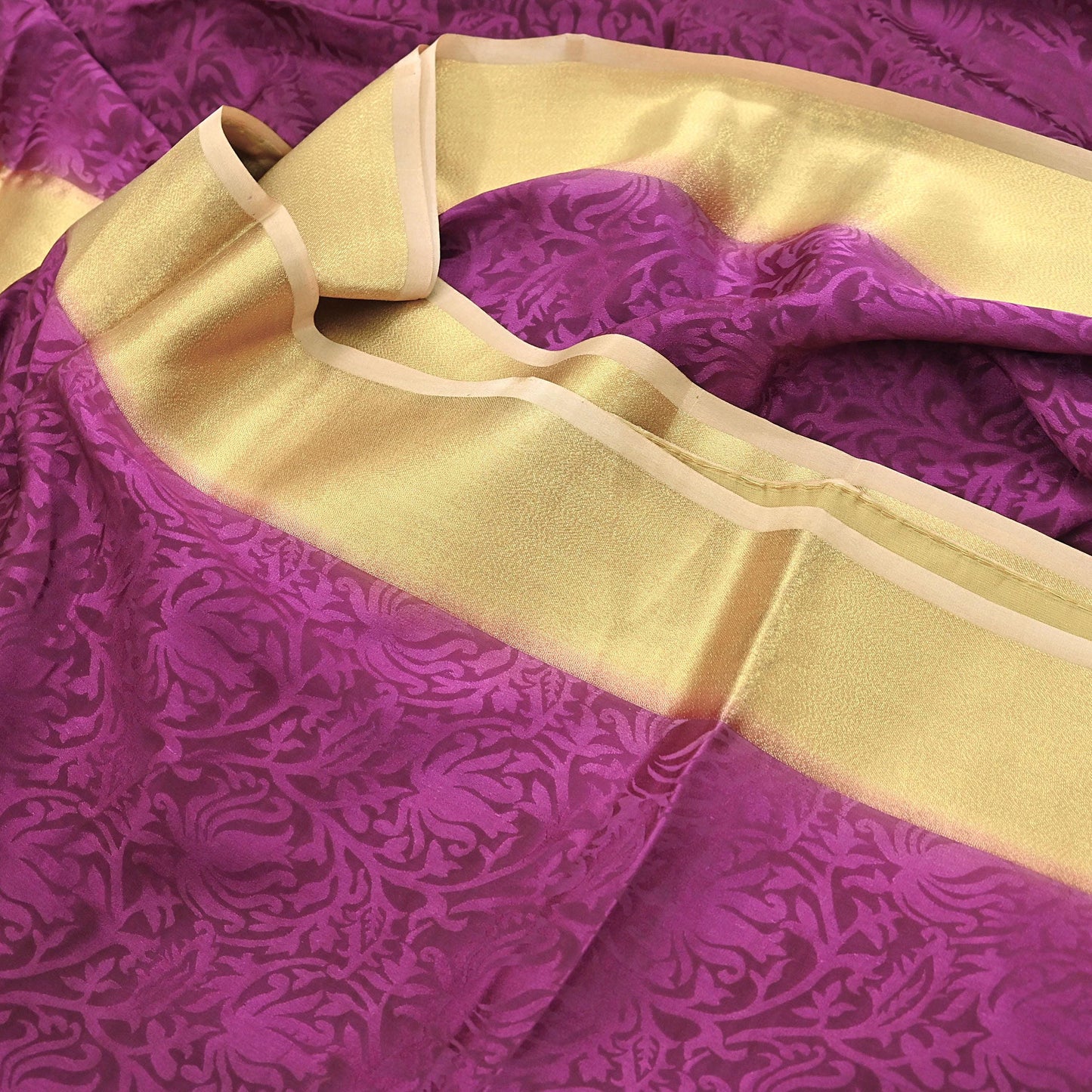 Indian Vintage Sari Purple & Beige Hand Woven Printed Sari 100% Pure Crepe Silk Sarees Craft Fabric 5yd Soft Zari Dress making Quilting Used