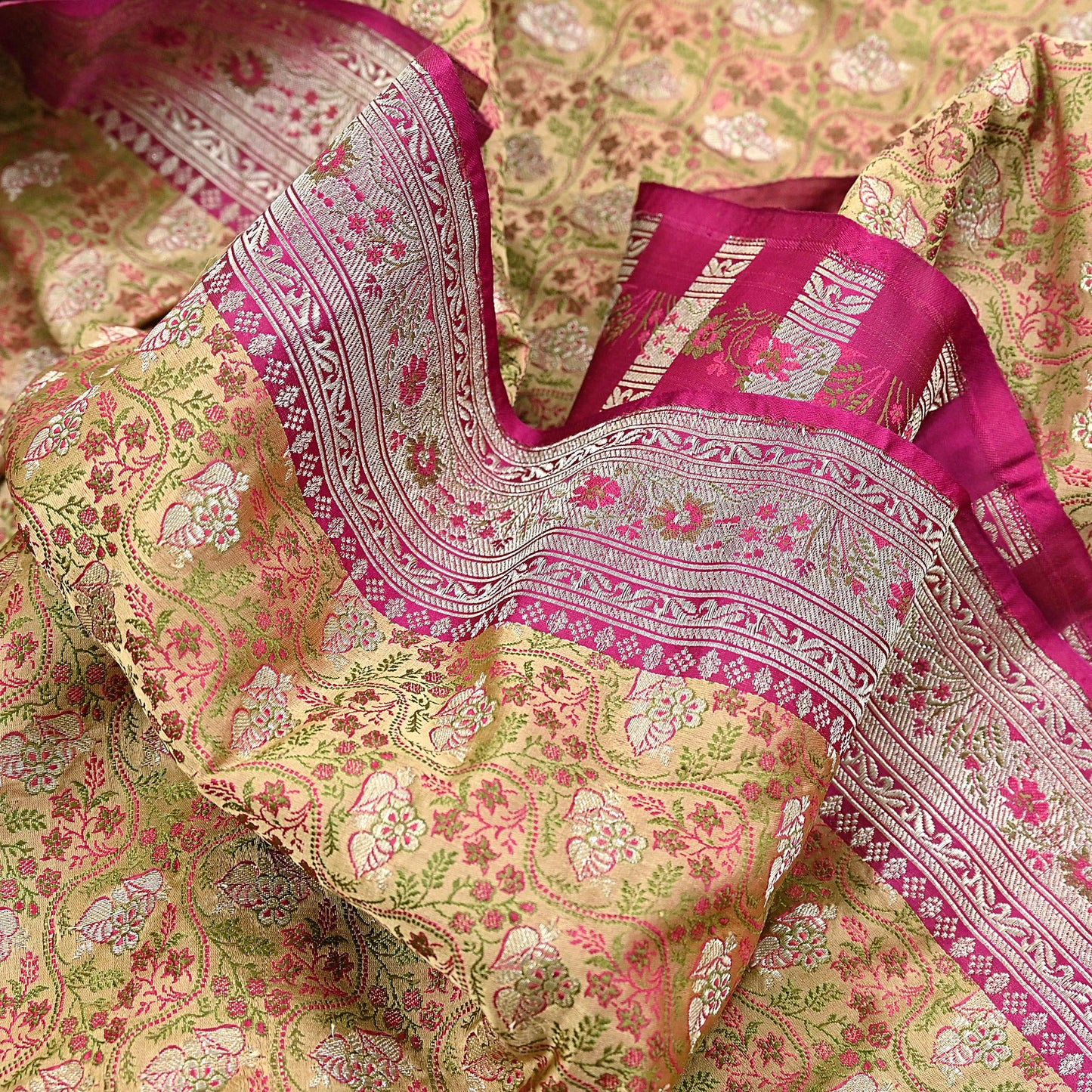 Indian Vintage Sari Beige Heavy Pure Silk Woven Banarasi Brocade Saree Fabric 5Yd Ethnic Dress making Crafting Bollywood Dress Designing