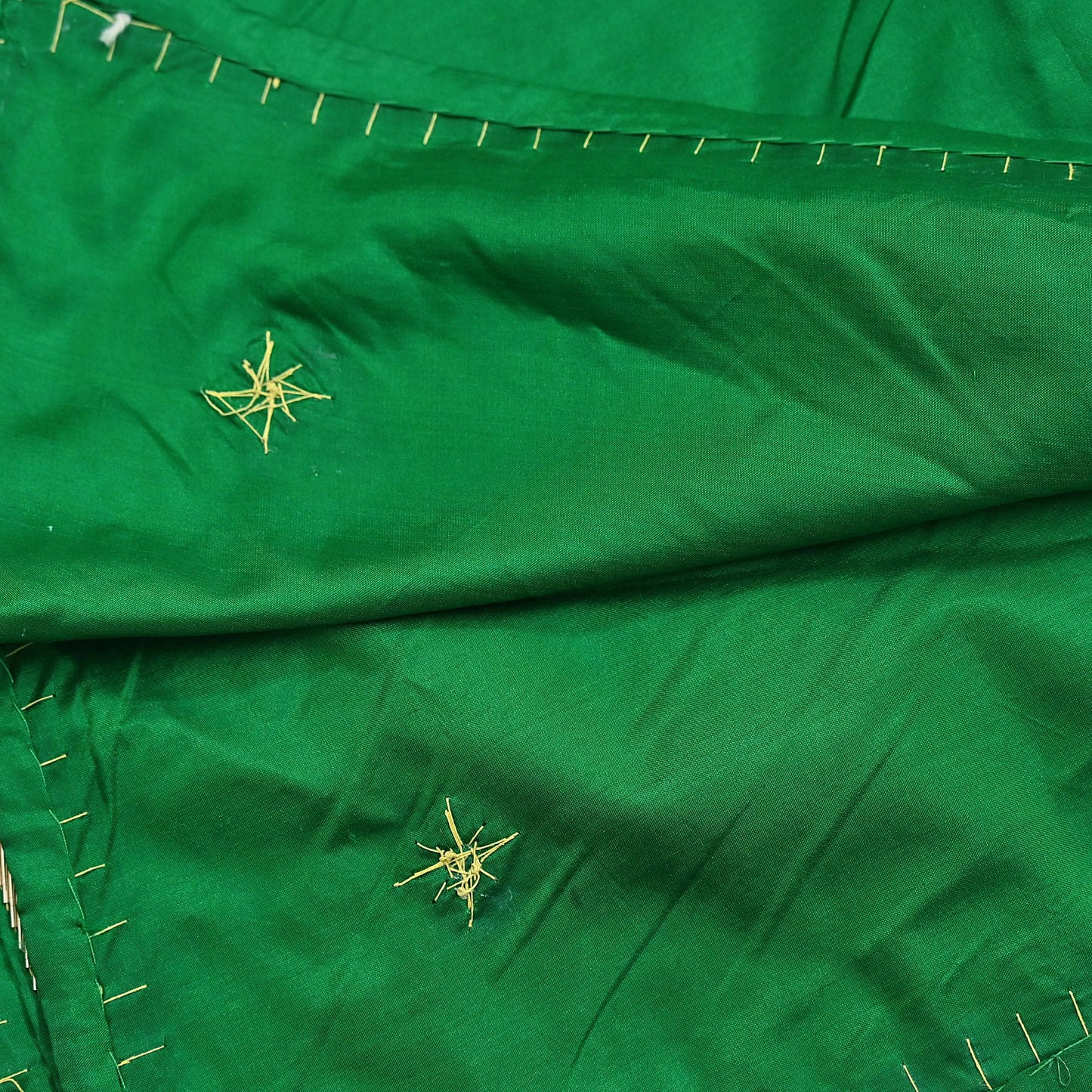 Indian Vintage Dupatta Green Pure Silk Long Stole Hand Embroidered Scarves Floral Design Stole Veil Wrap Zardozi/ dabka