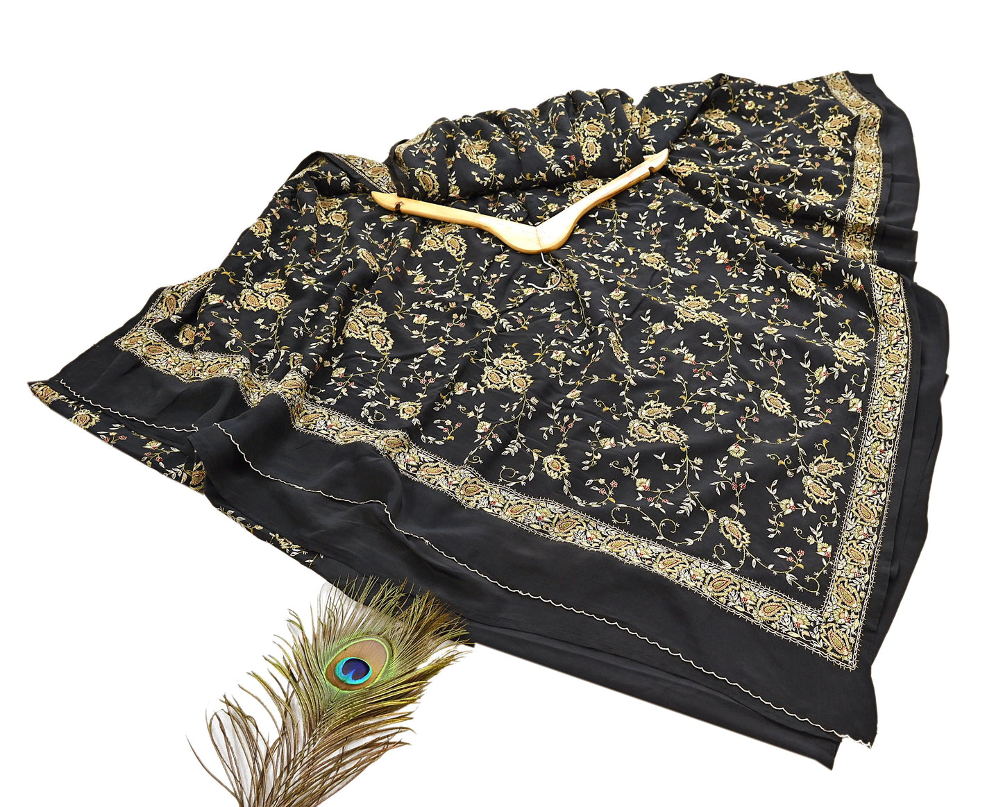 Indian Vintage Black Saree Pure Crepe Silk Hand Embroidered aari work Sari Craft Fabric 6Yd Sewing Soft Zari Dress making