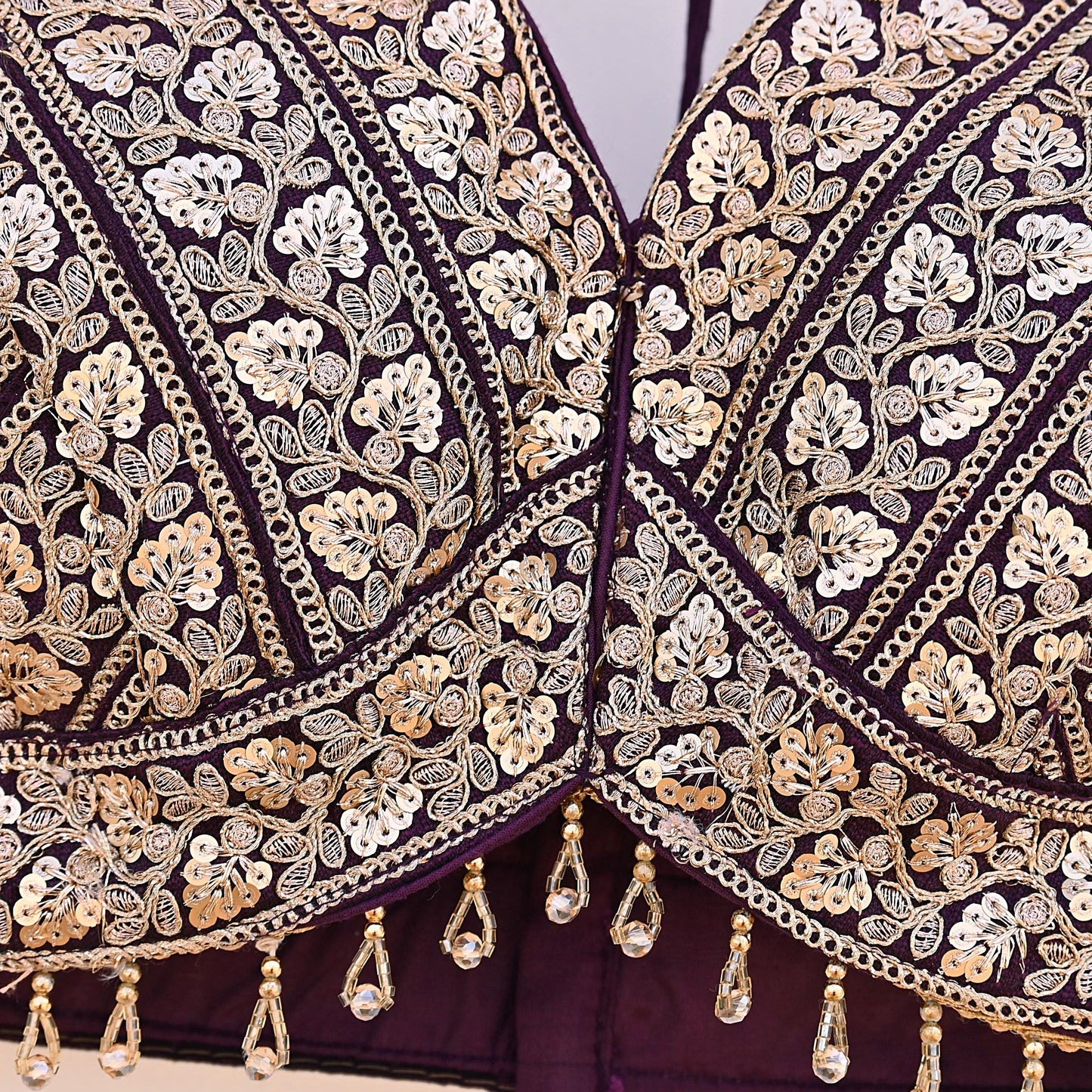 Indian Vintage Purple Raw silk Hand Embroidered sleeveless Padded Blouse/Top/Crop Party wear Bollywood