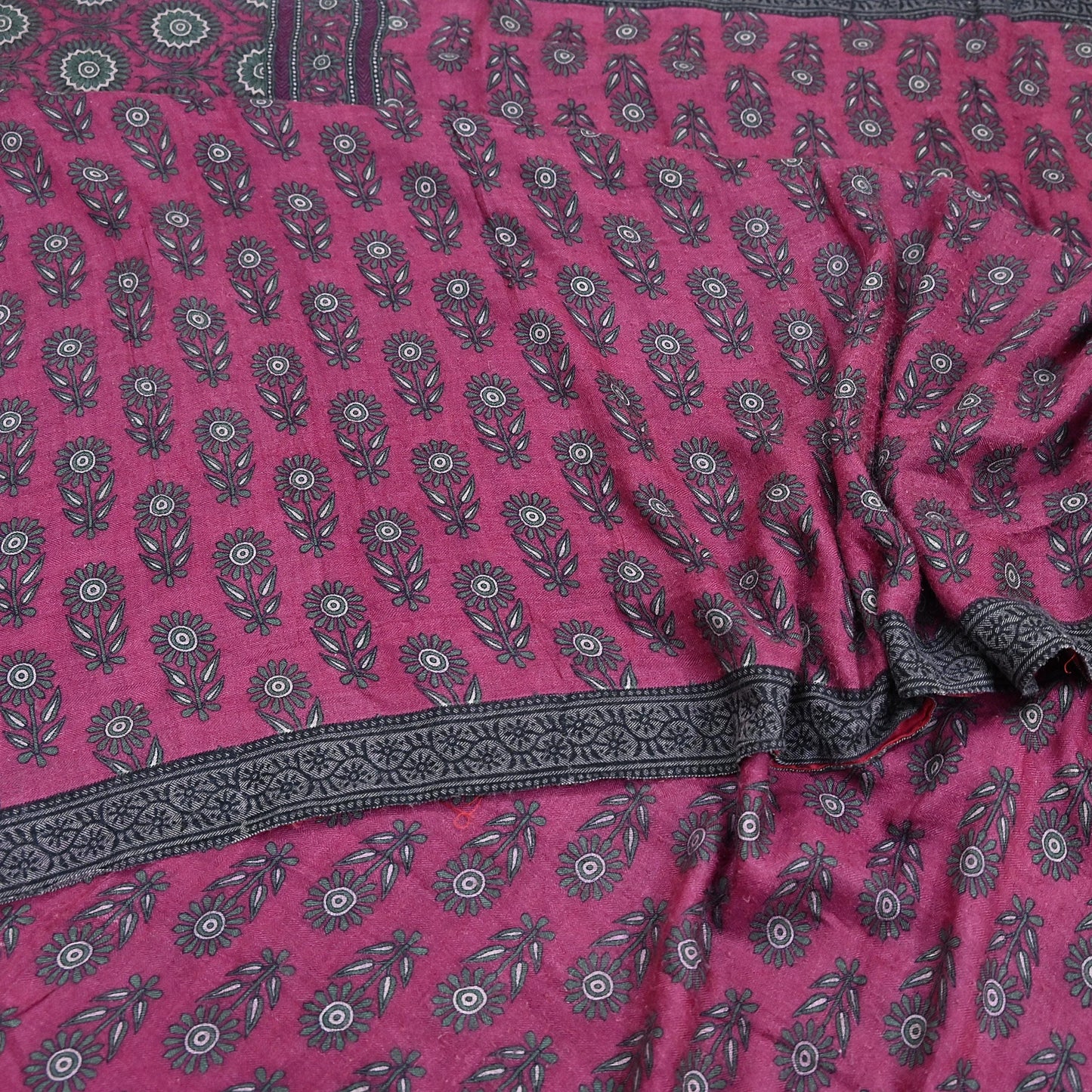 Indian Vintage Pink Sarees Pure Woolen Woven Printed  Sari Soft Warm Craft Fabric 5Yd Floral Woven Border Dress making Crafting Quilting