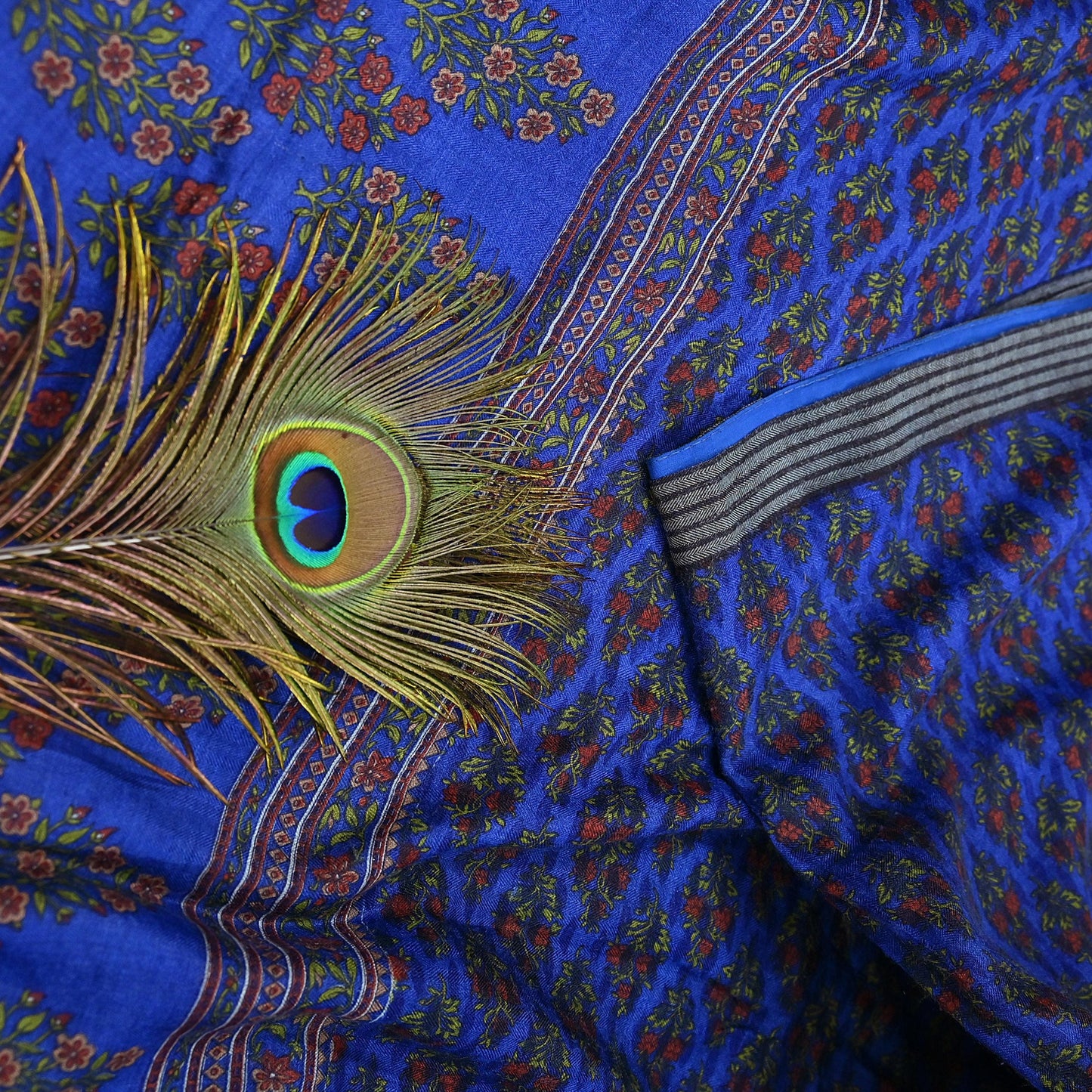 Indian Vintage Blue Sarees Pure Woolen Woven Printed  Sari Soft Warm Craft Fabric 5Yd Floral Woven Border Dress making Crafting Quilting