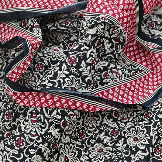 Indian Vintage Sari Red & Black Printed 100% Pure Cotton Sarees Craft Fabric 5Yard Sewing Sarong Wrap Boho Floral Dress making Quilting Soft