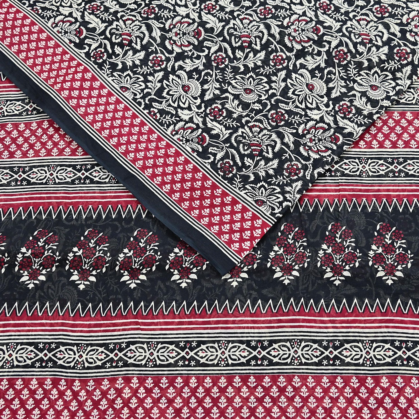 Indian Vintage Sari Red & Black Printed 100% Pure Cotton Sarees Craft Fabric 5Yard Sewing Sarong Wrap Boho Floral Dress making Quilting Soft