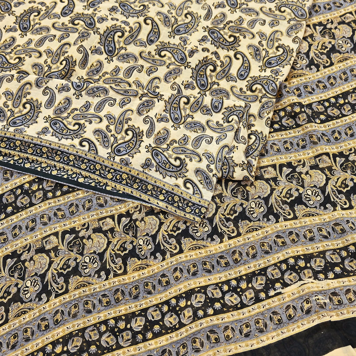 Indian Vintage Sari Beige & Black Printed 100% Pure Cotton Sarees Craft Fabric 5Yard Sewing Sarong Wrap Boho Dress making Quilting Soft