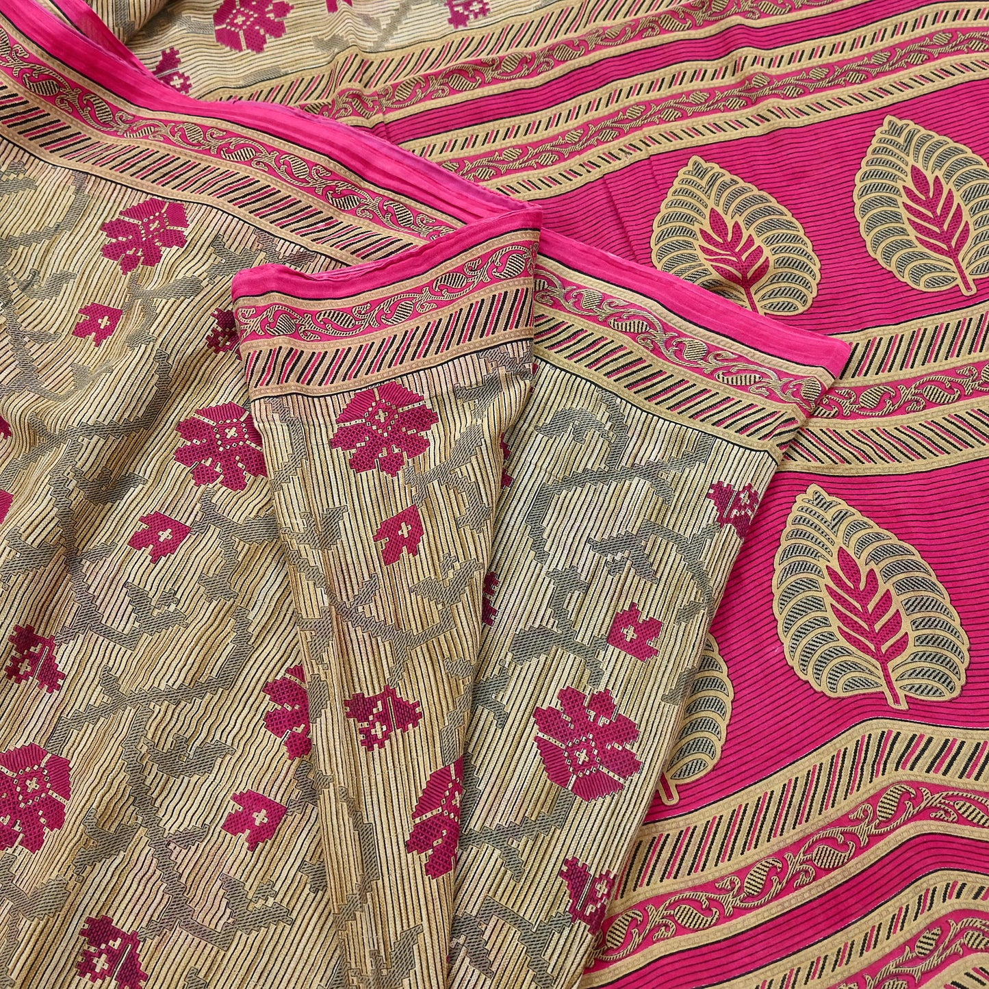Indian Vintage Sari Pink & Beige Printed 100% Pure Cotton Sarees Craft Fabric 5Yd Soft Sewing Sarong Wrap Floral Boho Quilting Crafting Used