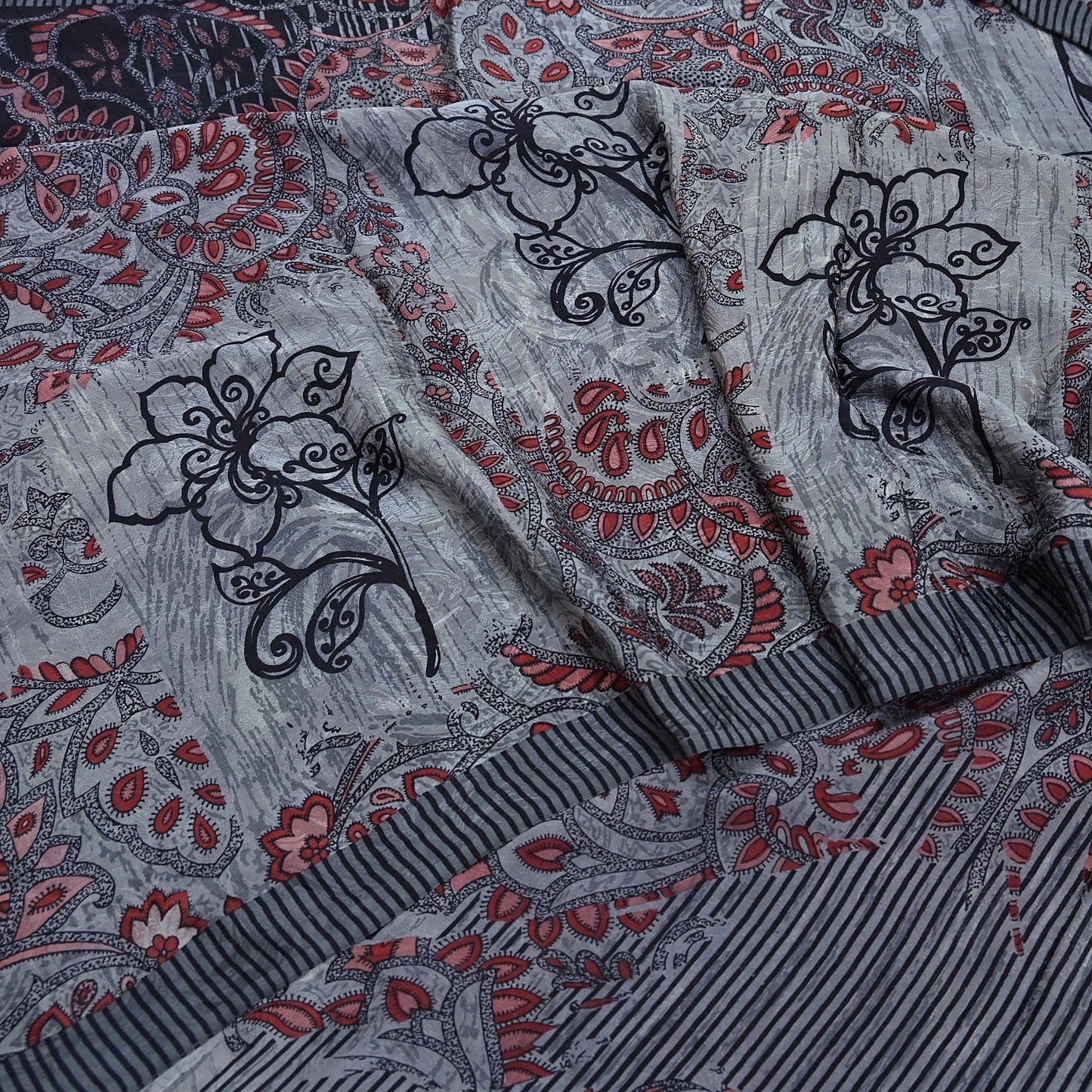 Indian Vintage Gray & Black Saree Pure Crepe Silk Printed Sari Craft Fabric 6yd Sewing Soft Wrap Dress making Crafting Quilting