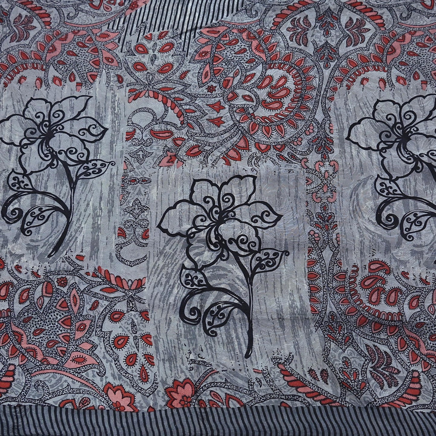 Indian Vintage Gray & Black Saree Pure Crepe Silk Printed Sari Craft Fabric 6yd Sewing Soft Wrap Dress making Crafting Quilting