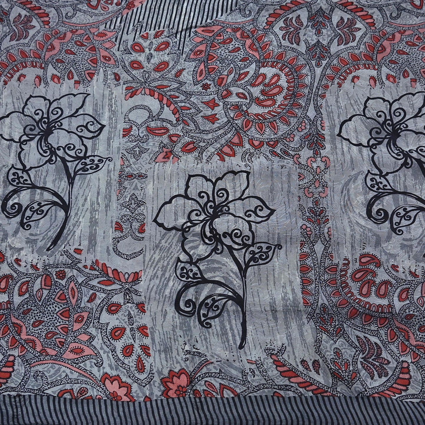 Indian Vintage Gray & Black Saree Pure Crepe Silk Printed Sari Craft Fabric 6yd Sewing Soft Wrap Dress making Crafting Quilting