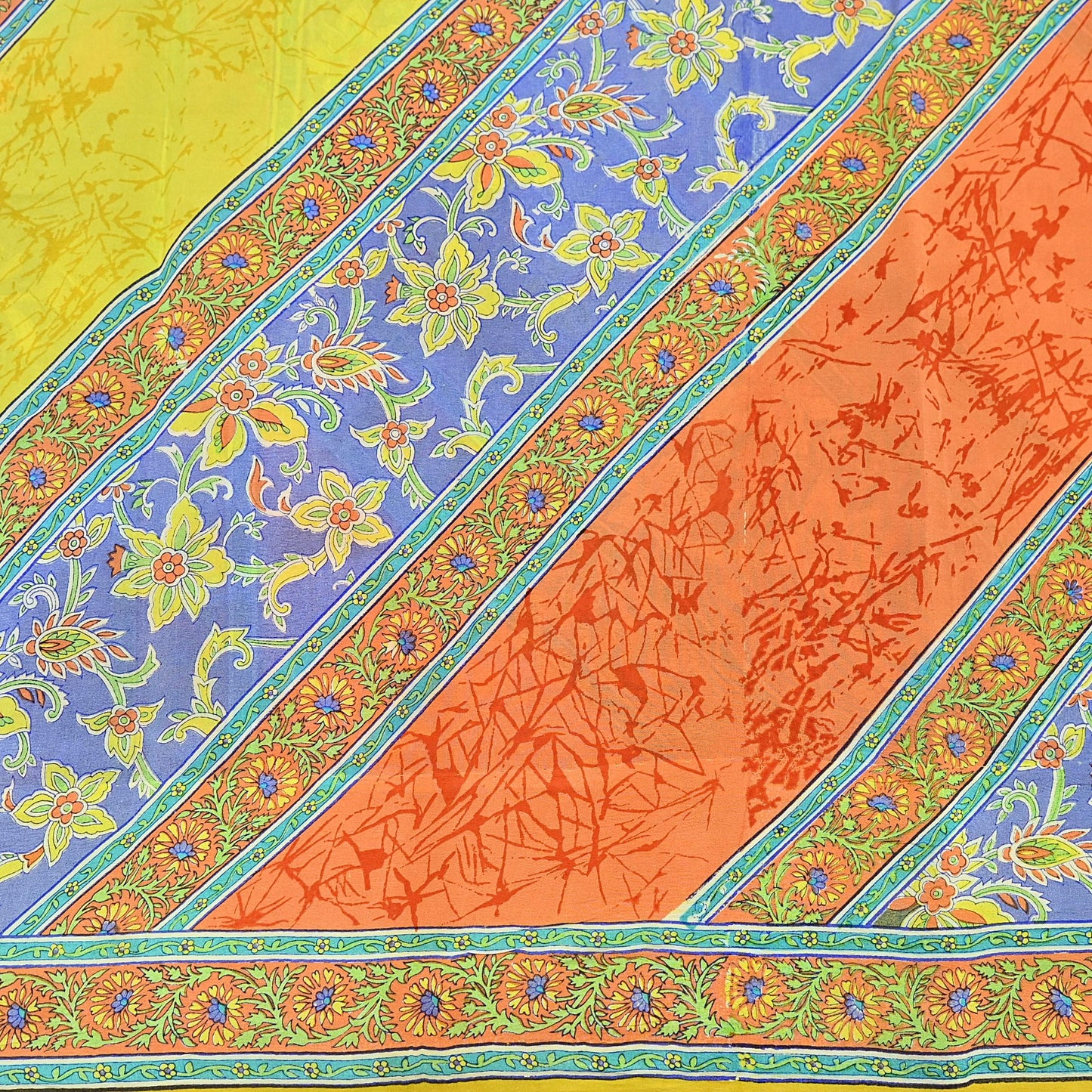 Indian Vintage Sari Yellow Pure Crepe Silk Printed Saree 5yd Sewing Floral Soft Craft Fabric Wrap Dress making Upcycle For Crafting