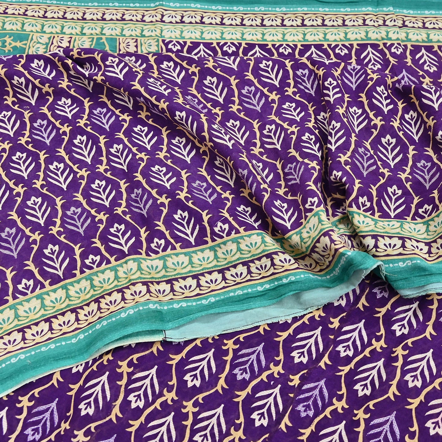 Indian Vintage Sari Purple Pure Cotton Printed Saree 5Yd Craft Fabric Sewing Sarong Wrap Boho Floral Quilting crafting dressmaking
