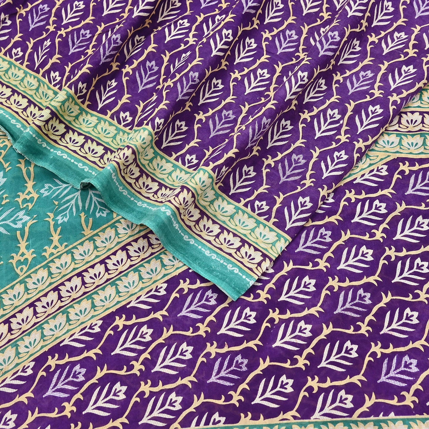 Indian Vintage Sari Purple Pure Cotton Printed Saree 5Yd Craft Fabric Sewing Sarong Wrap Boho Floral Quilting crafting dressmaking