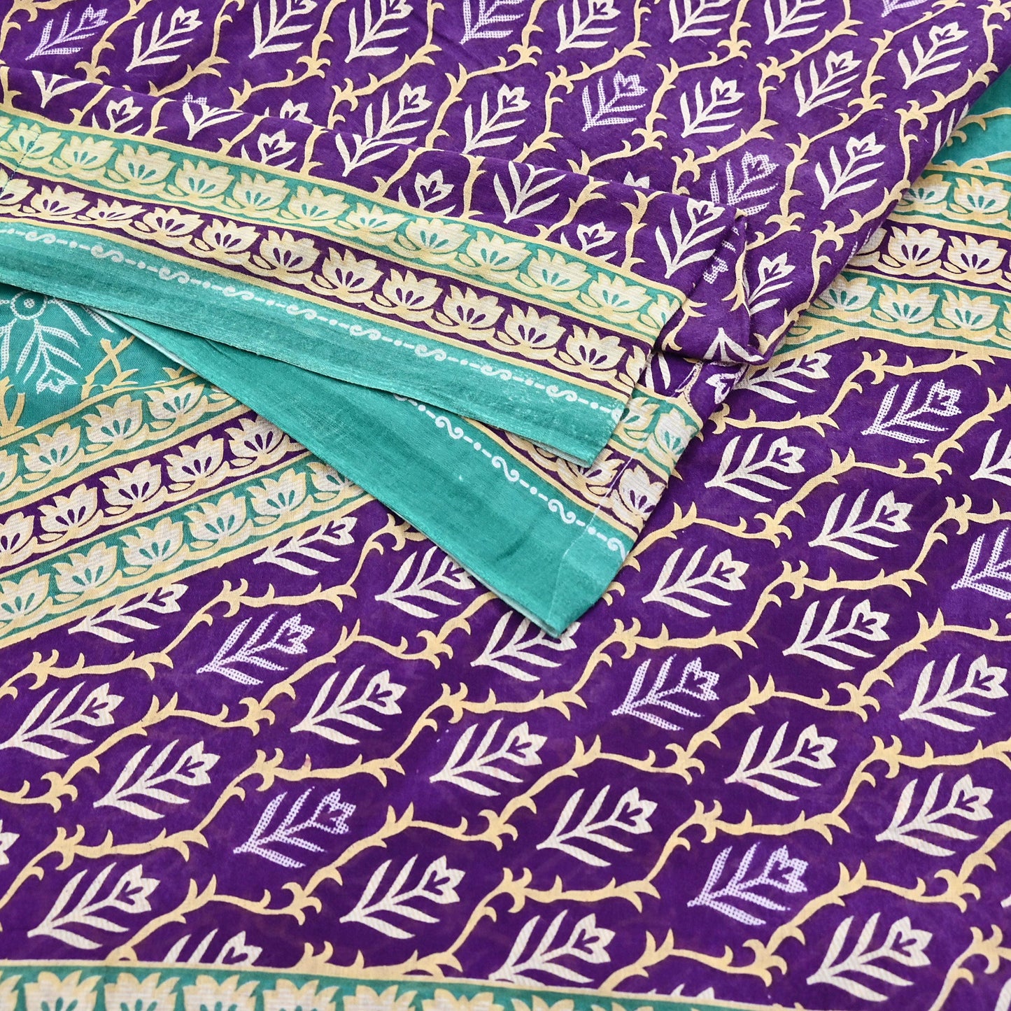 Indian Vintage Sari Purple Pure Cotton Printed Saree 5Yd Craft Fabric Sewing Sarong Wrap Boho Floral Quilting crafting dressmaking