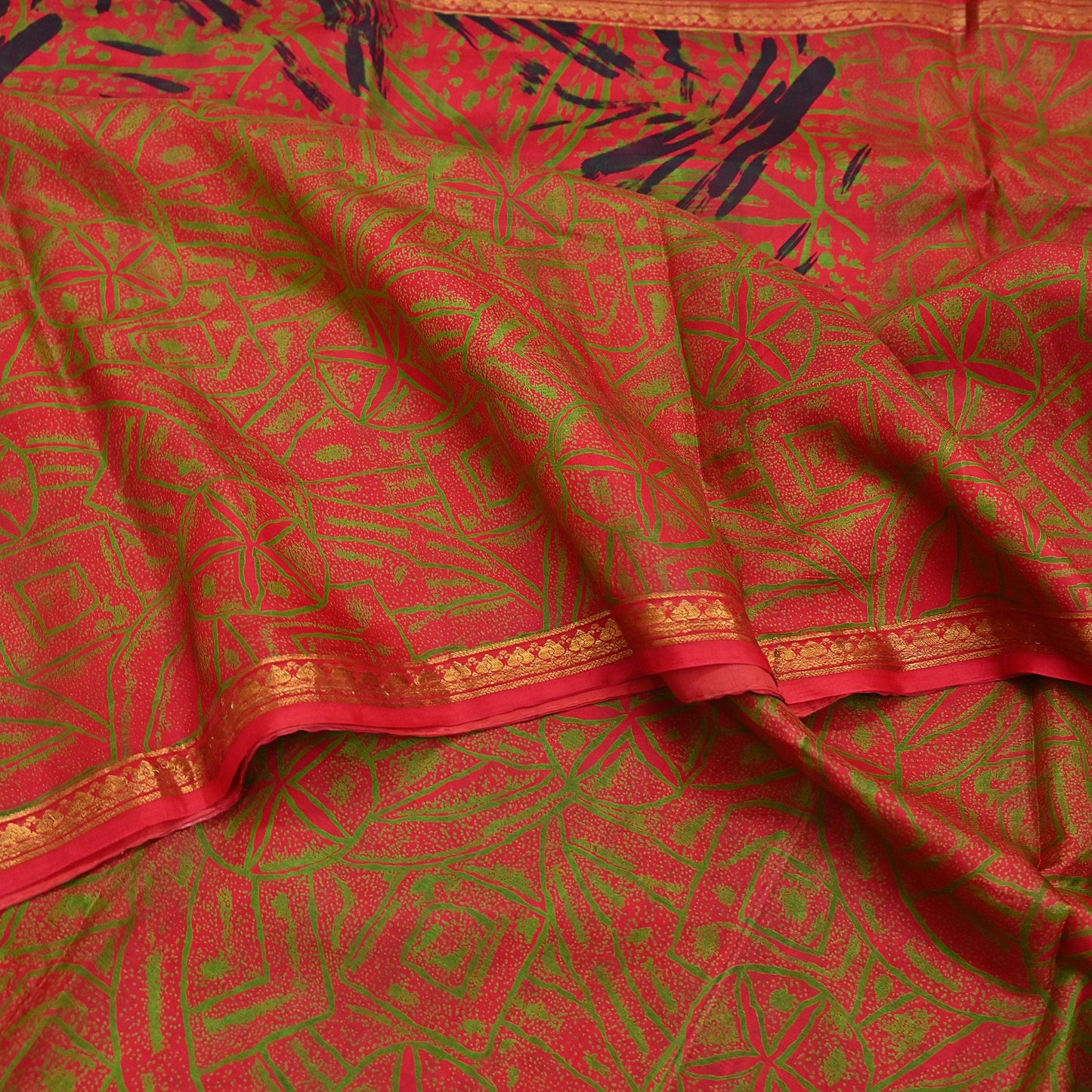 Indian Vintage Sari Red Printed Pure Silk Sarees 6yd Sewing Craft Fabric Soft Dress Making Upcycle Crafting Quilting Used Zari