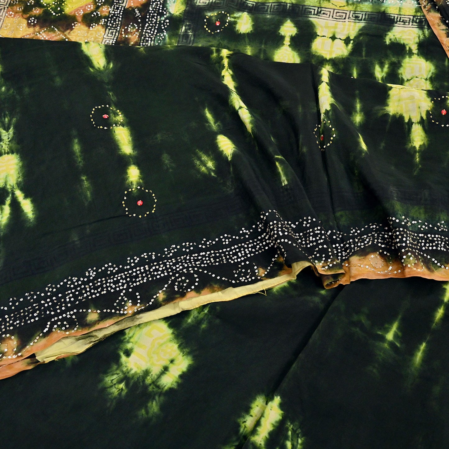 Indian Vintage Black & Yellow Saree Pure Crepe Silk Hand Embroidered Tie-Dye Sari Fabric 5yard Sewing Craft Fabric Ethnic zari