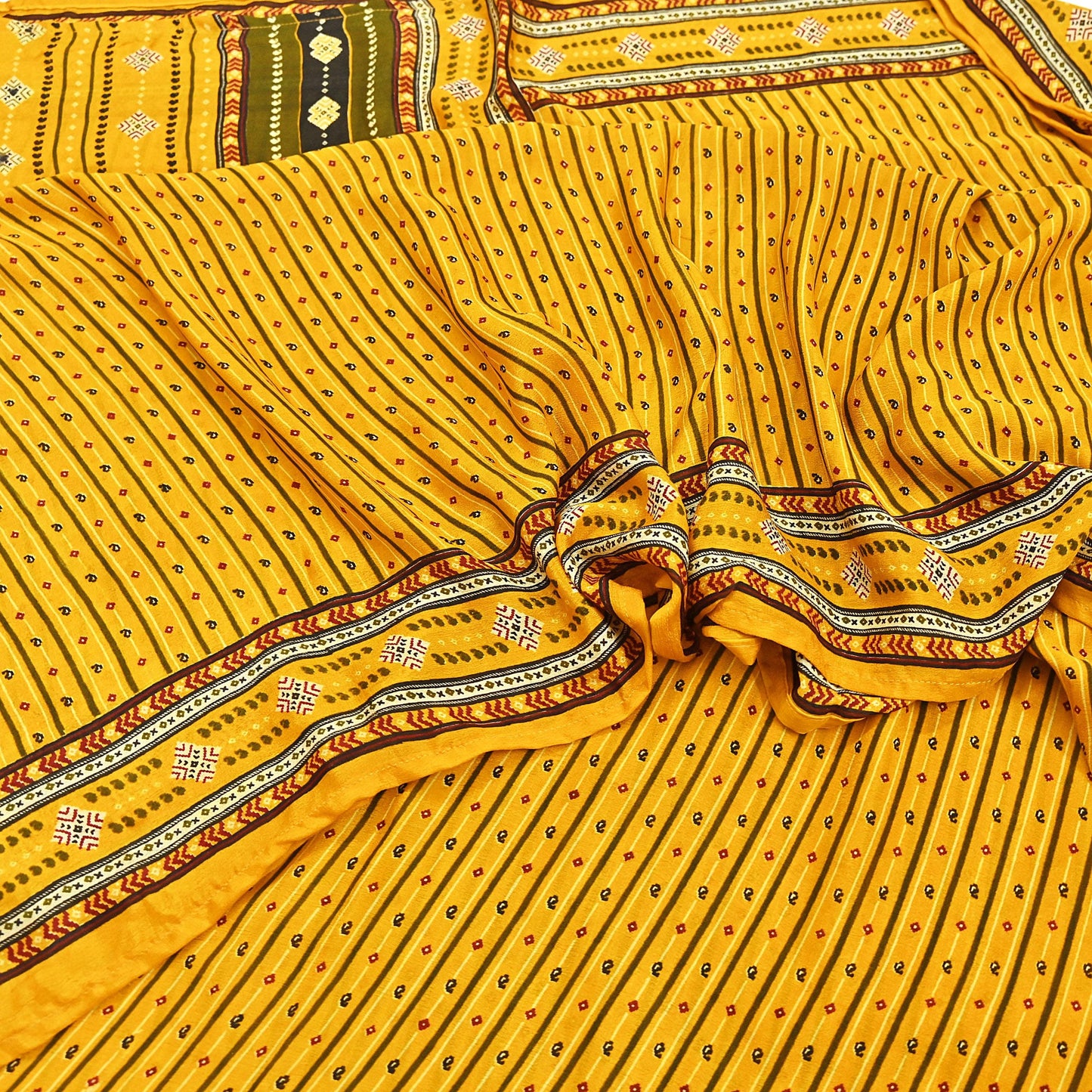 Indian Vintage Sari Yellow 100% Pure Silk Printed Sarees 6yd Sewing Craft Fabric Dress Making Soft Woven Border Upcycle Quilting