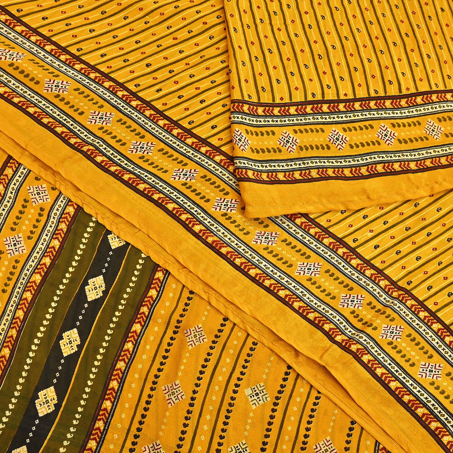 Indian Vintage Sari Yellow 100% Pure Silk Printed Sarees 6yd Sewing Craft Fabric Dress Making Soft Woven Border Upcycle Quilting