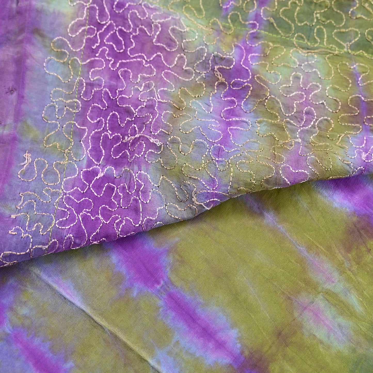 Indian Vintage Purple & Green Saree Pure Crepe Silk Hand Embroidered Tie-Dye Sari Fabric 6yard Sewing Craft Fabric Ethnic zari